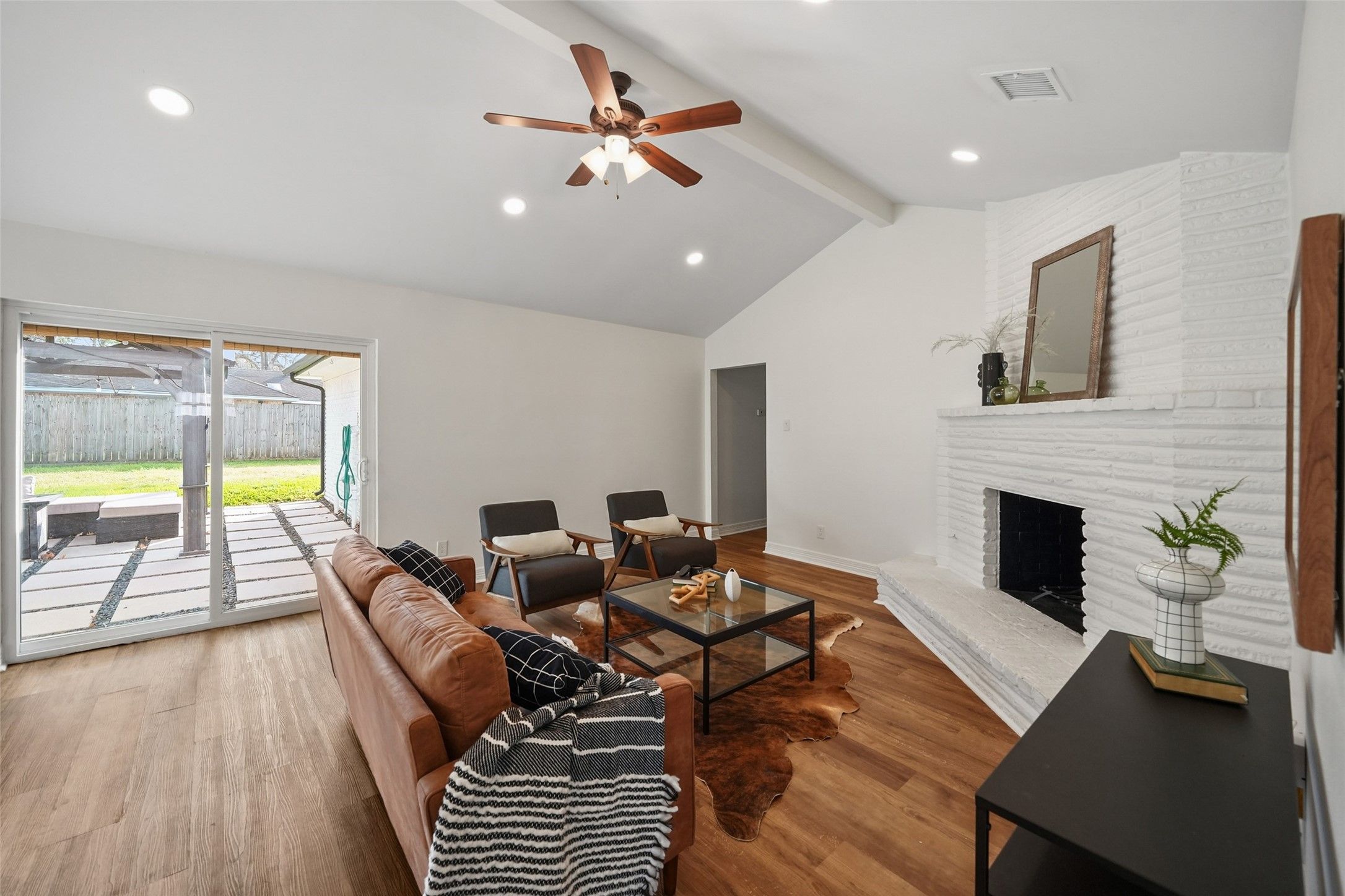 6107 Golden Forest Drive