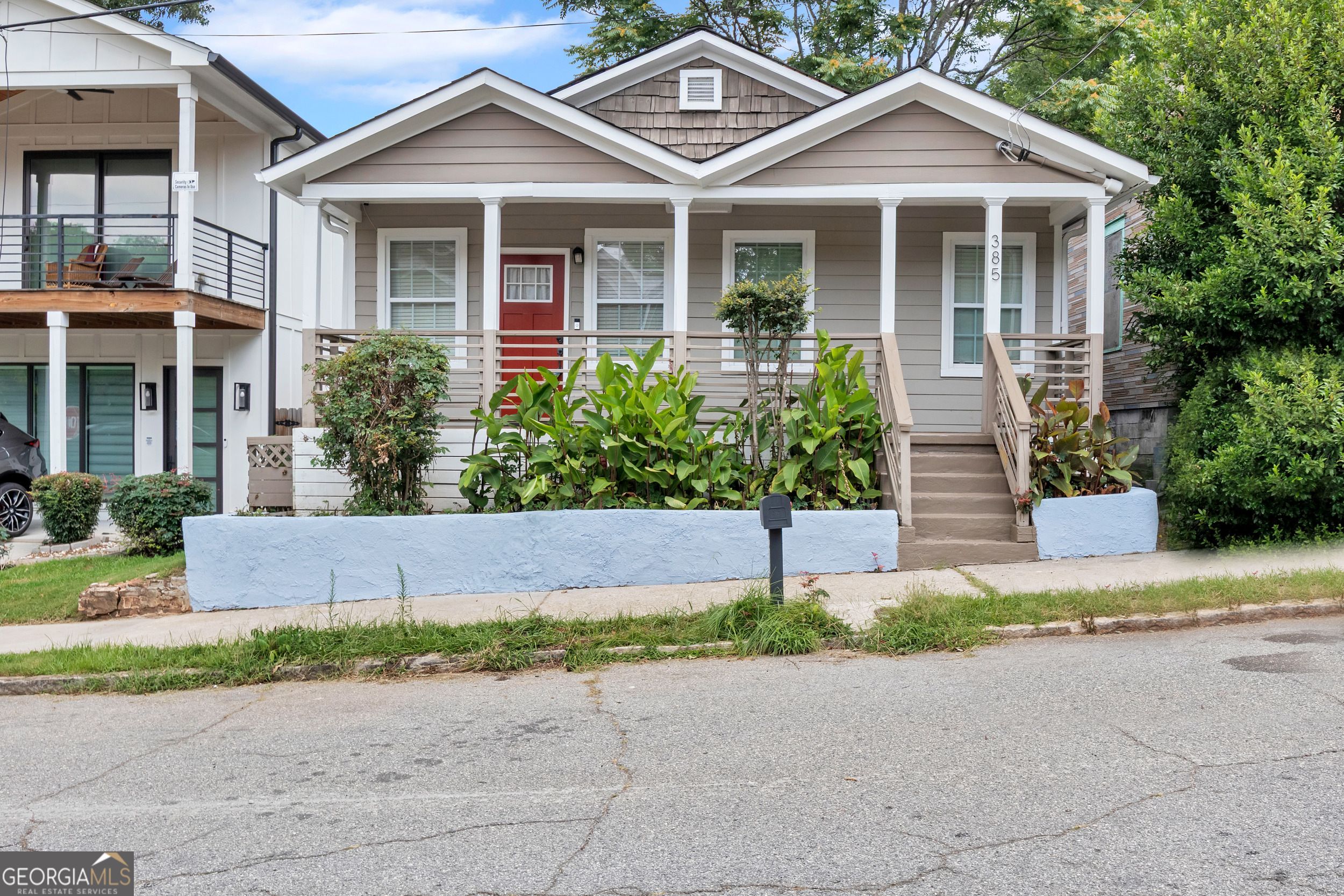 385 Arthur Street Sw