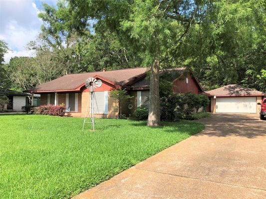 Casa Grande Dickinson Tx Homes For Sale Real Estate Neighborhoods Com