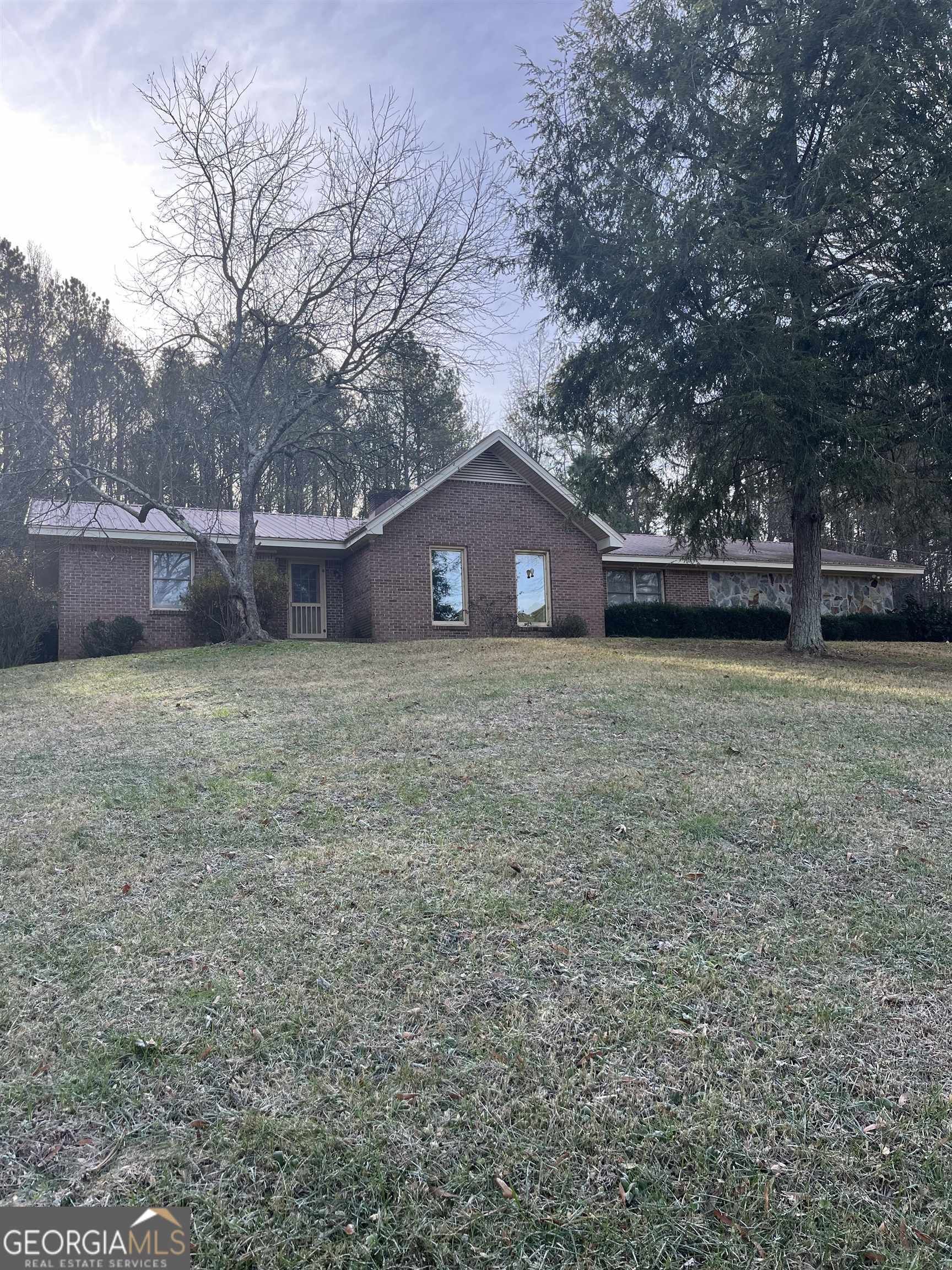 300 Cassville White Road Nw