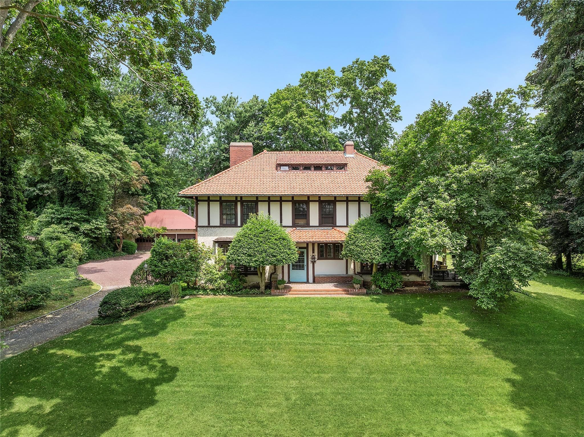7 Edgehill Road