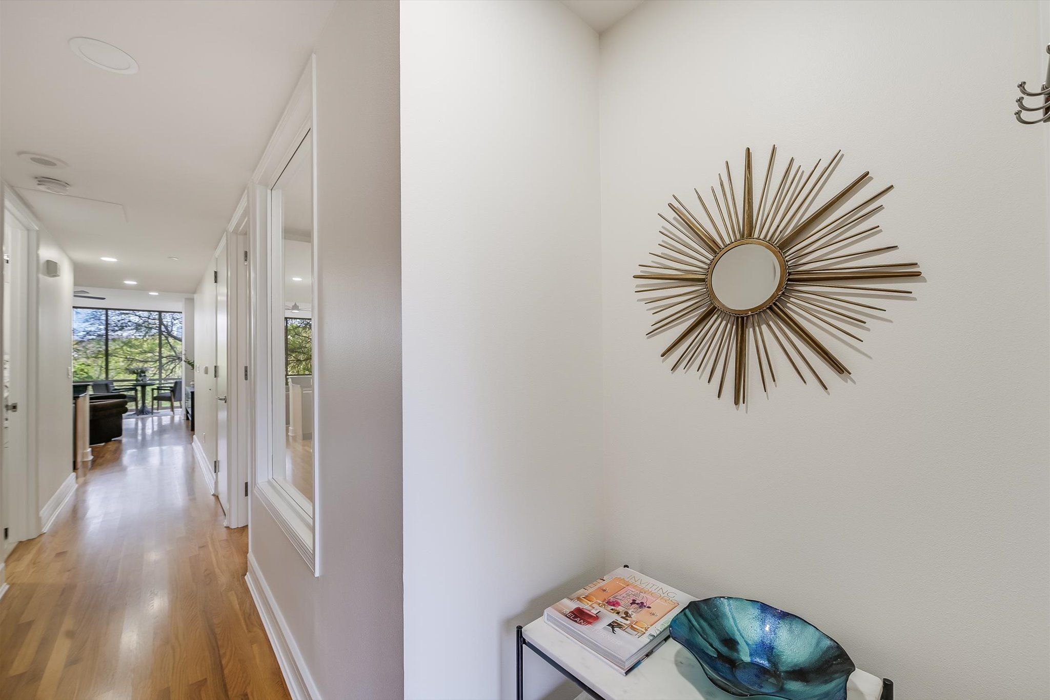 901 W 9th Street 203