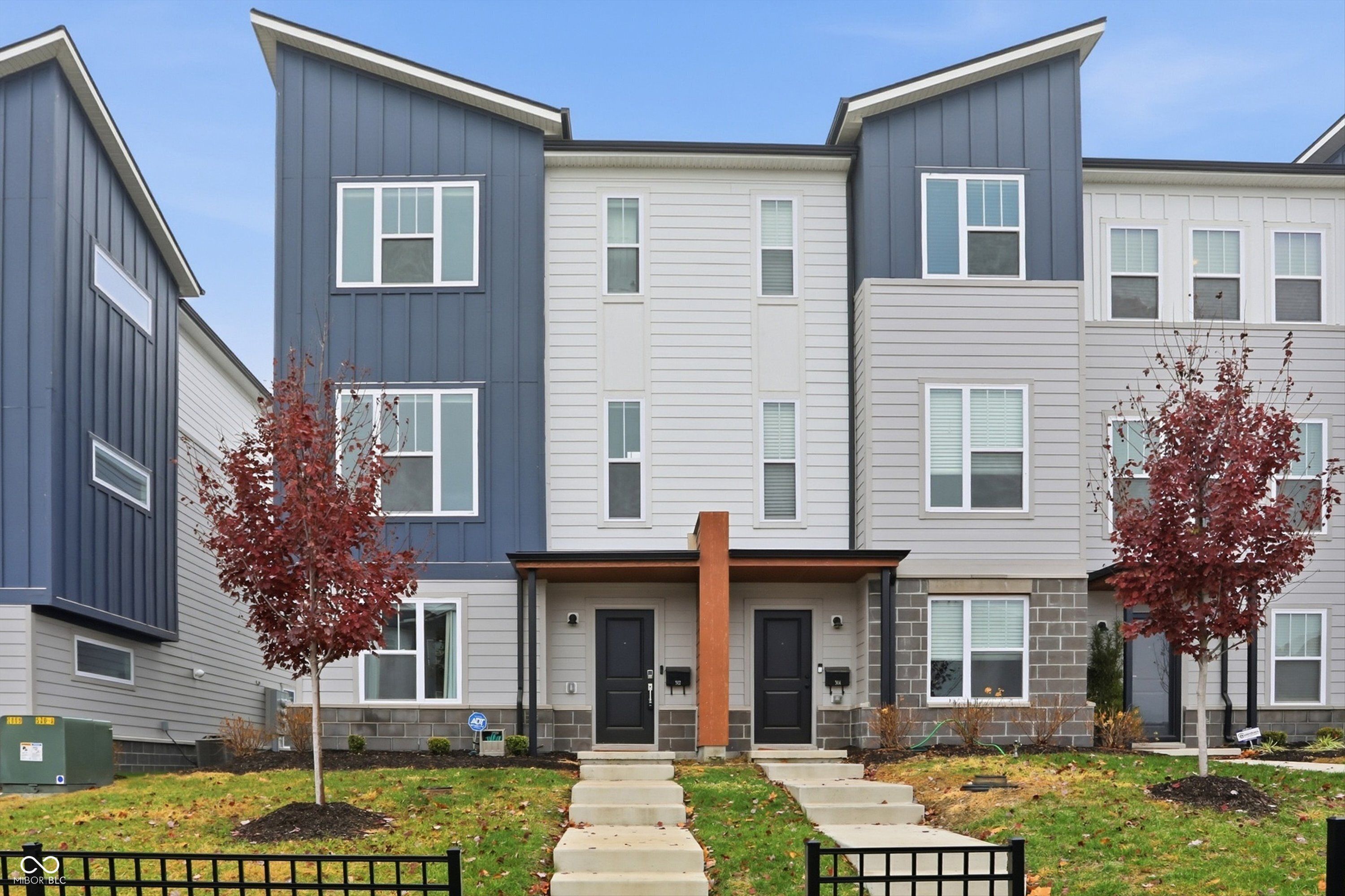 312 Steeples Boulevard