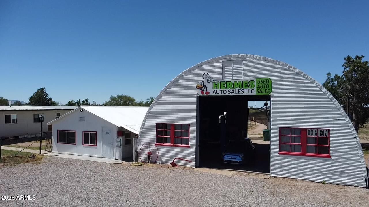 10655 E Highway 92 --
