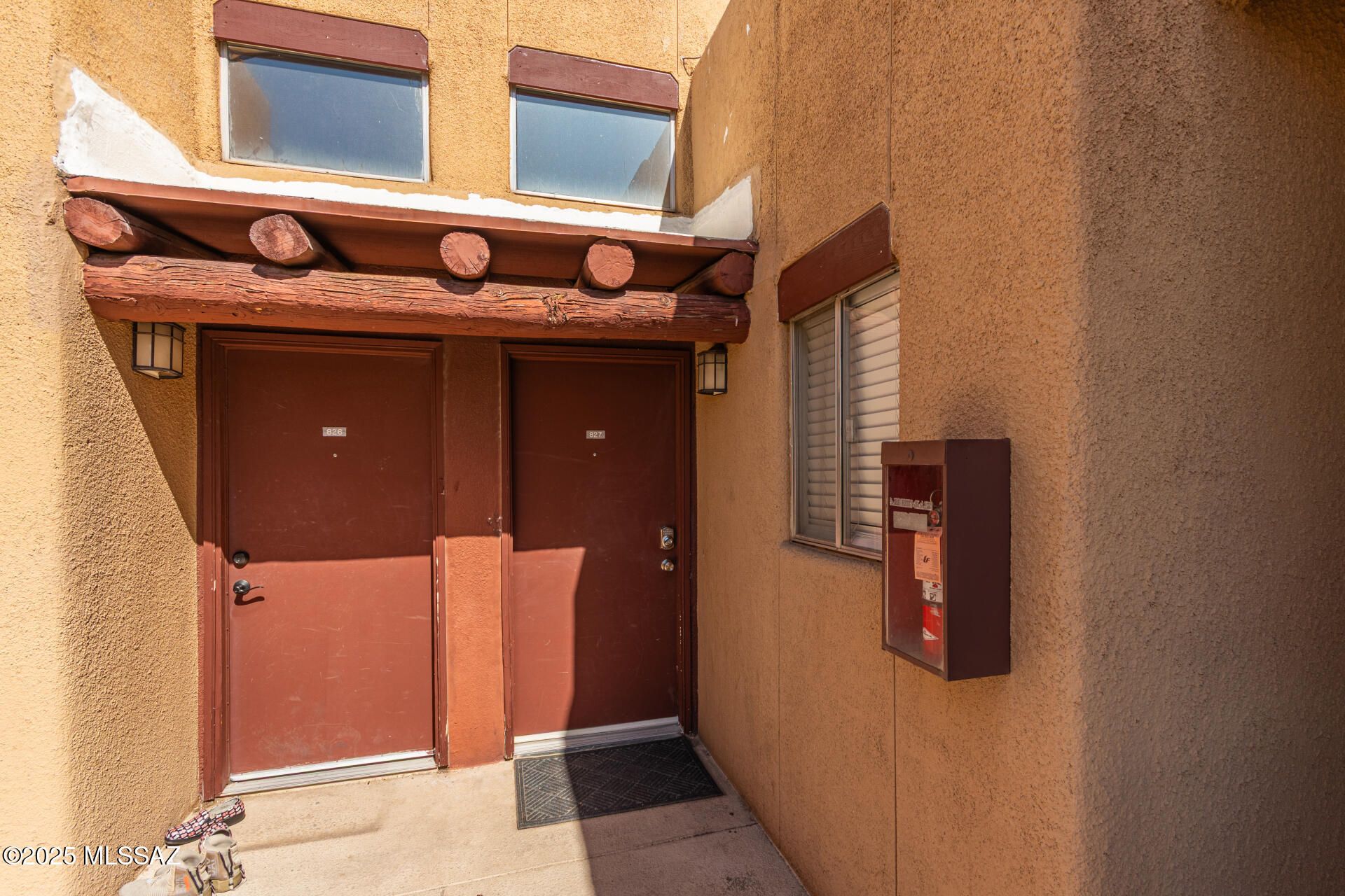 1810 E Blacklidge Drive APT 827