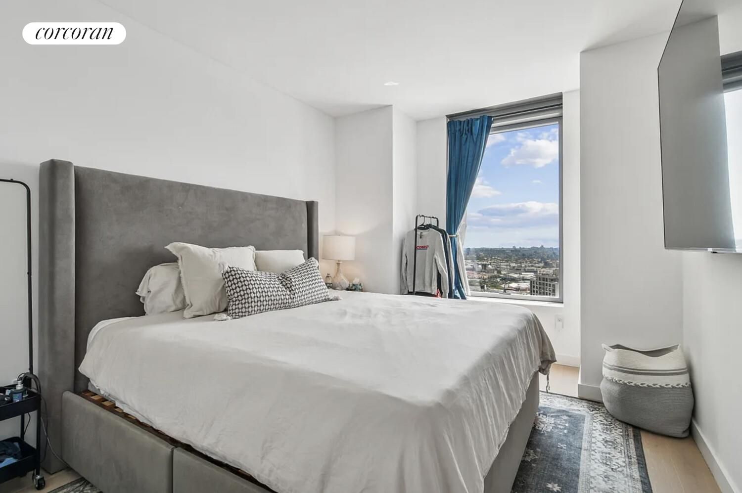 3 Court Square 3509