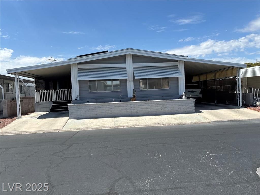 4625 Royal Ridge Way