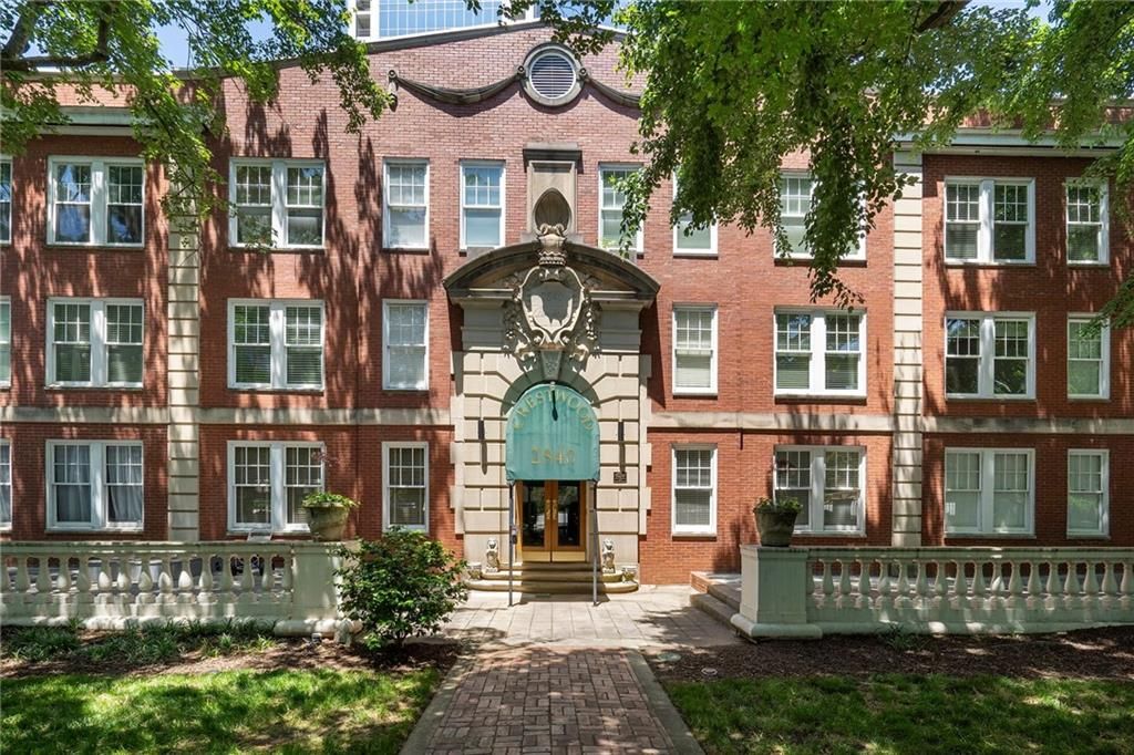 2840 Peachtree Road Nw 307