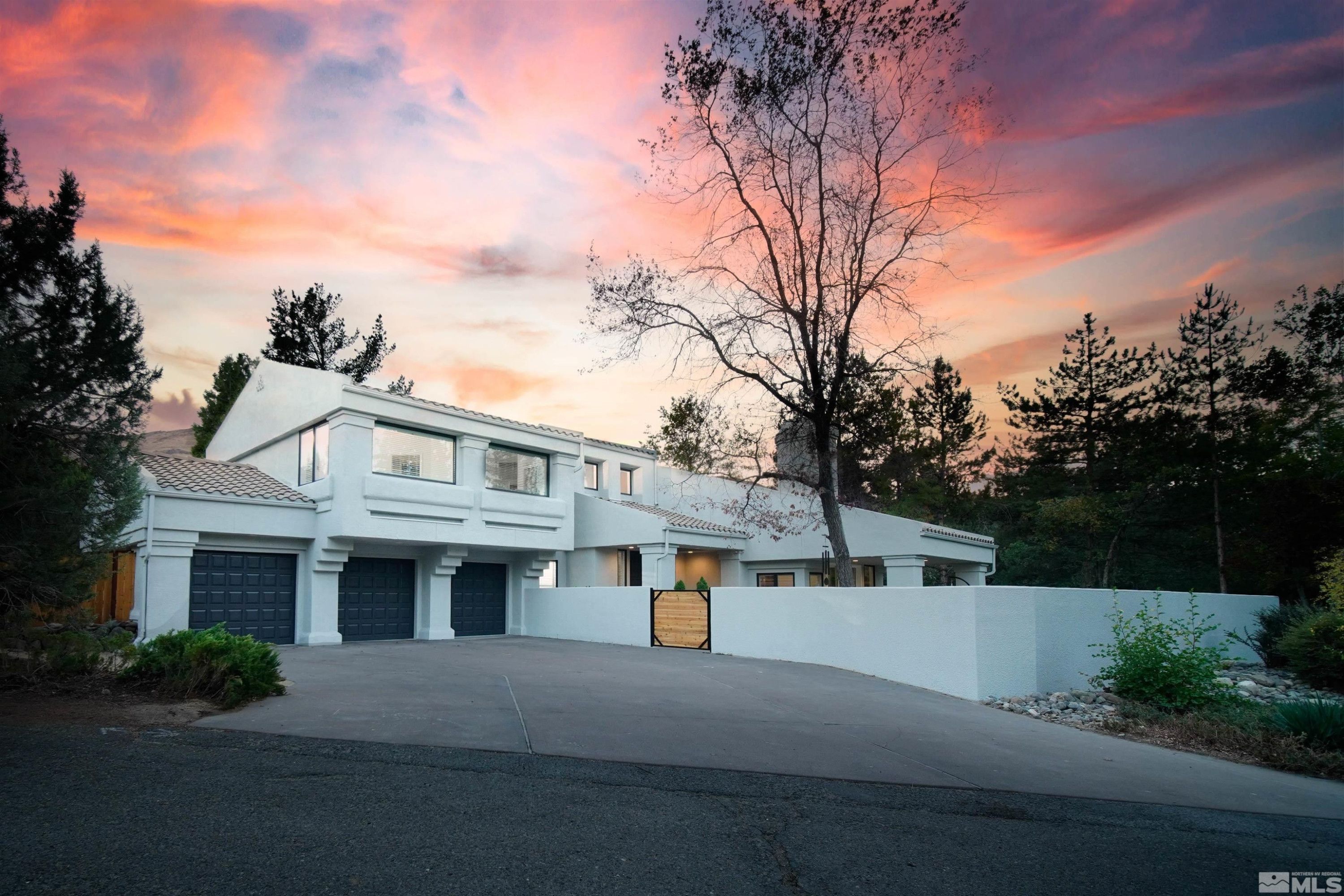 4292 Caughlin Parkway
