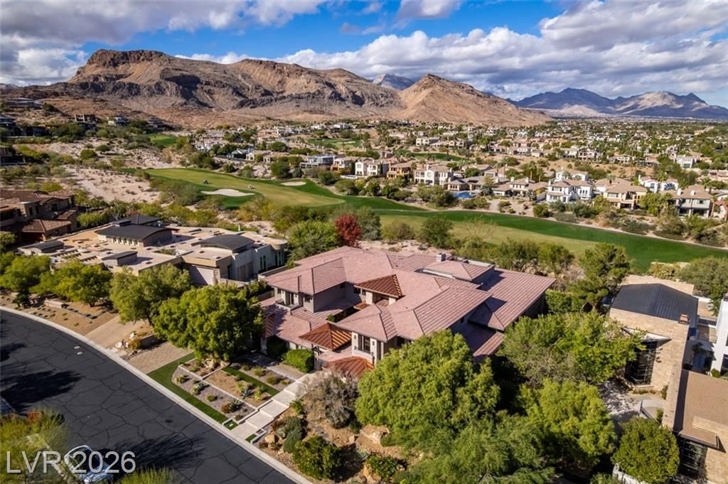 14 Promontory Ridge Drive