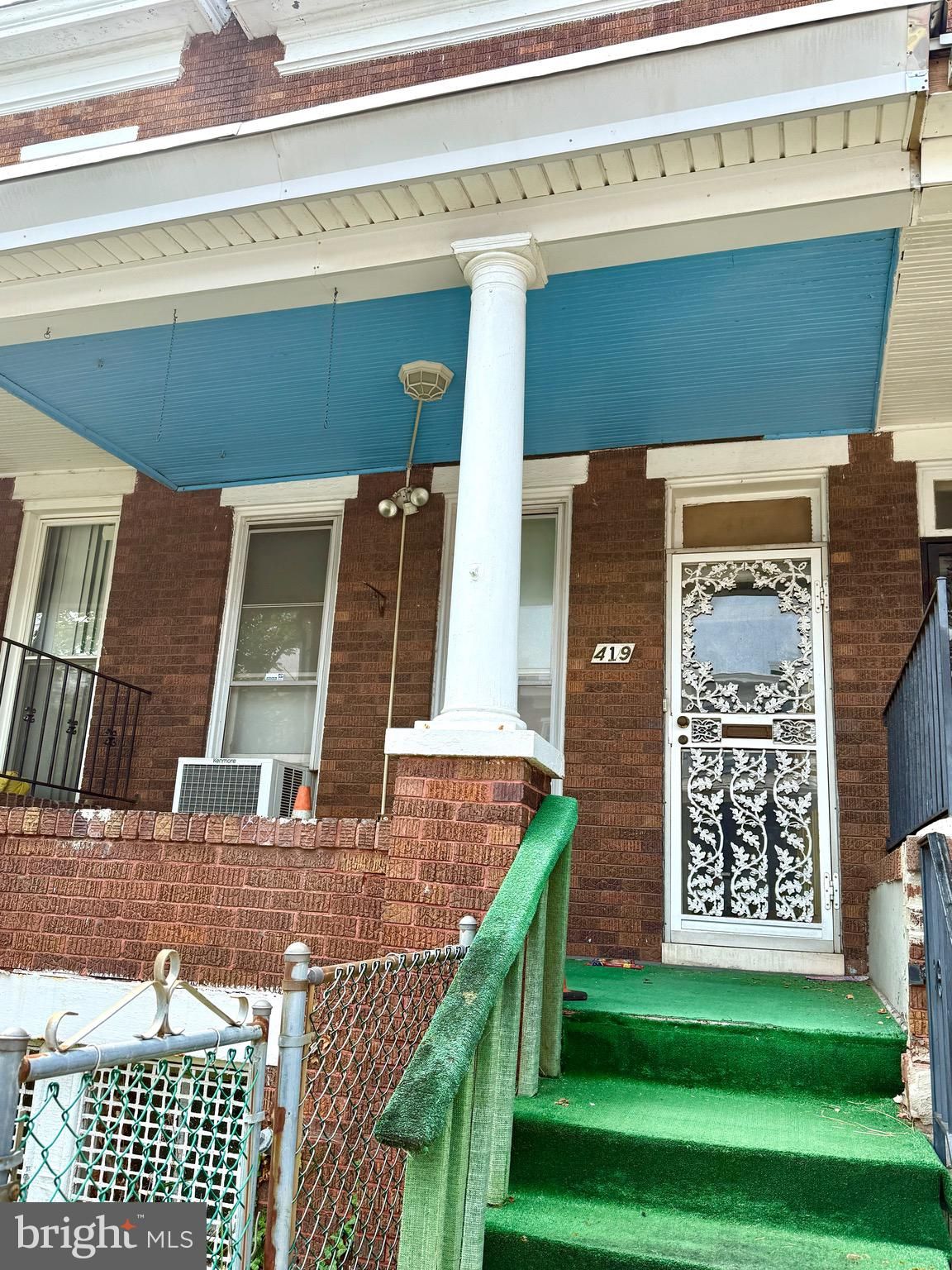 419 Ilchester Avenue