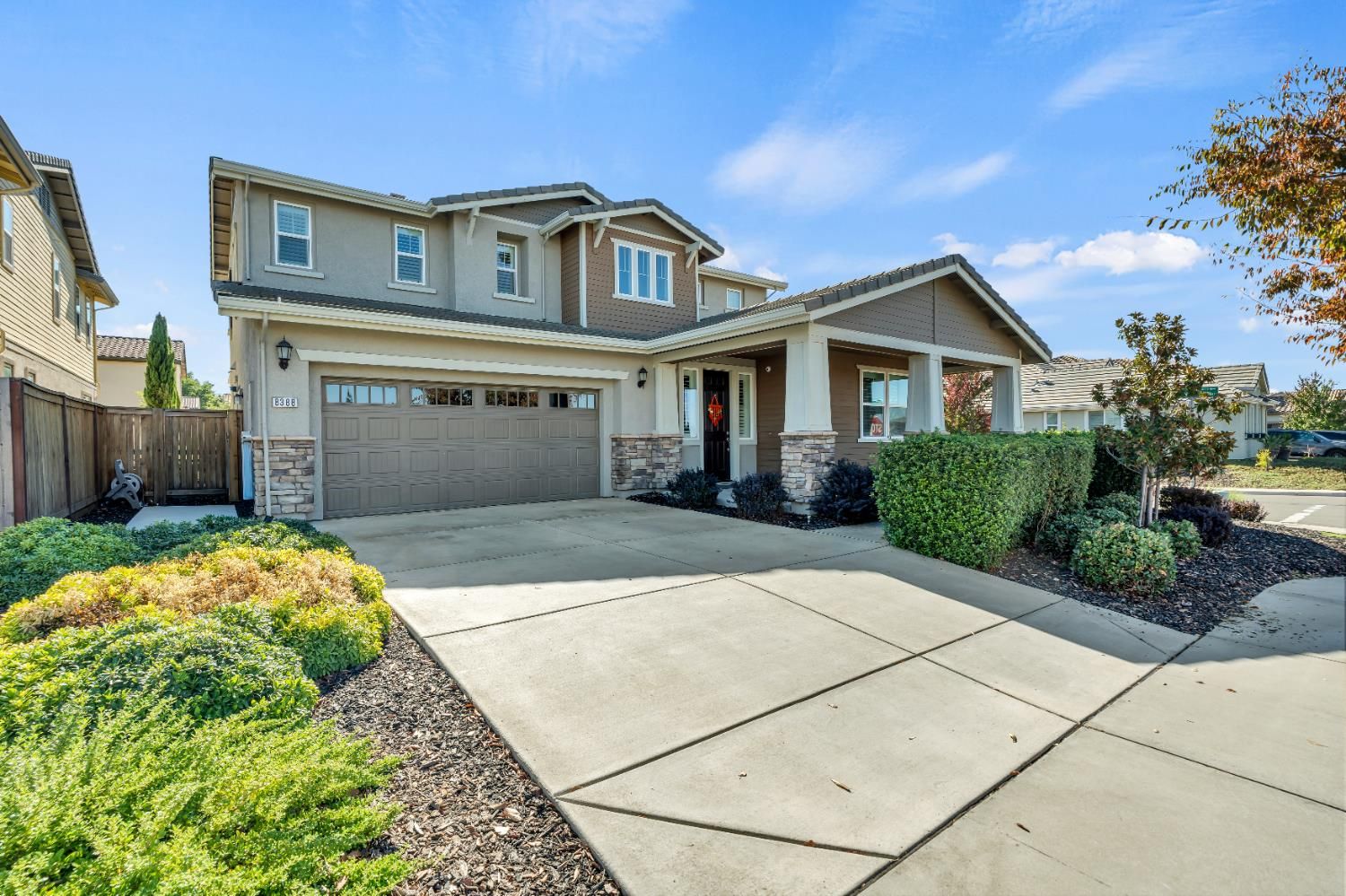 8388 Canary Pine Way