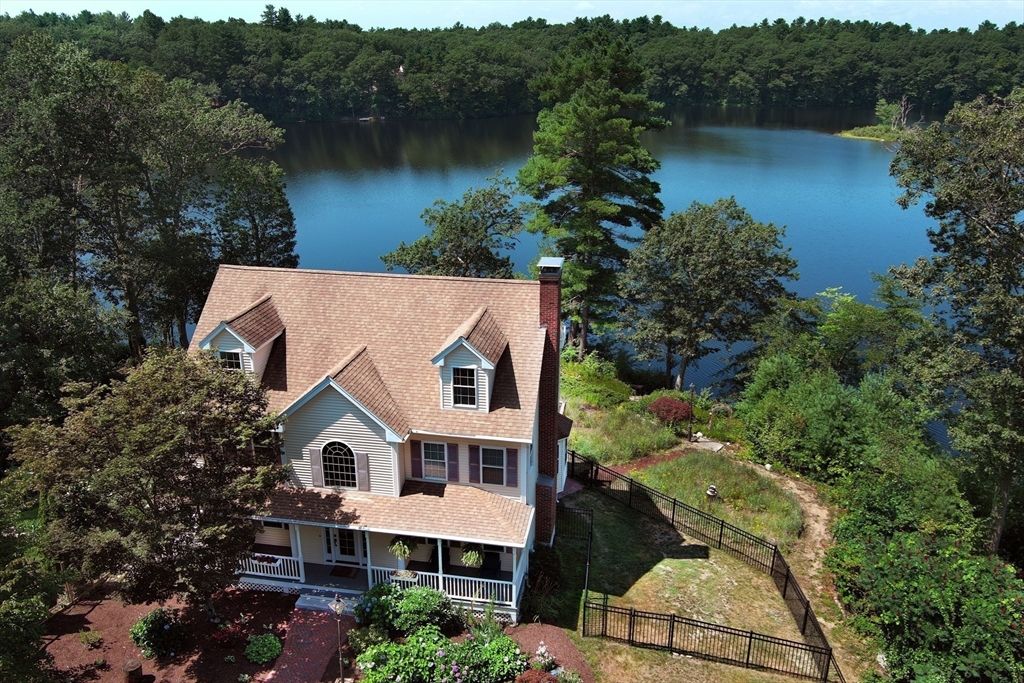10 Dogwood Ln