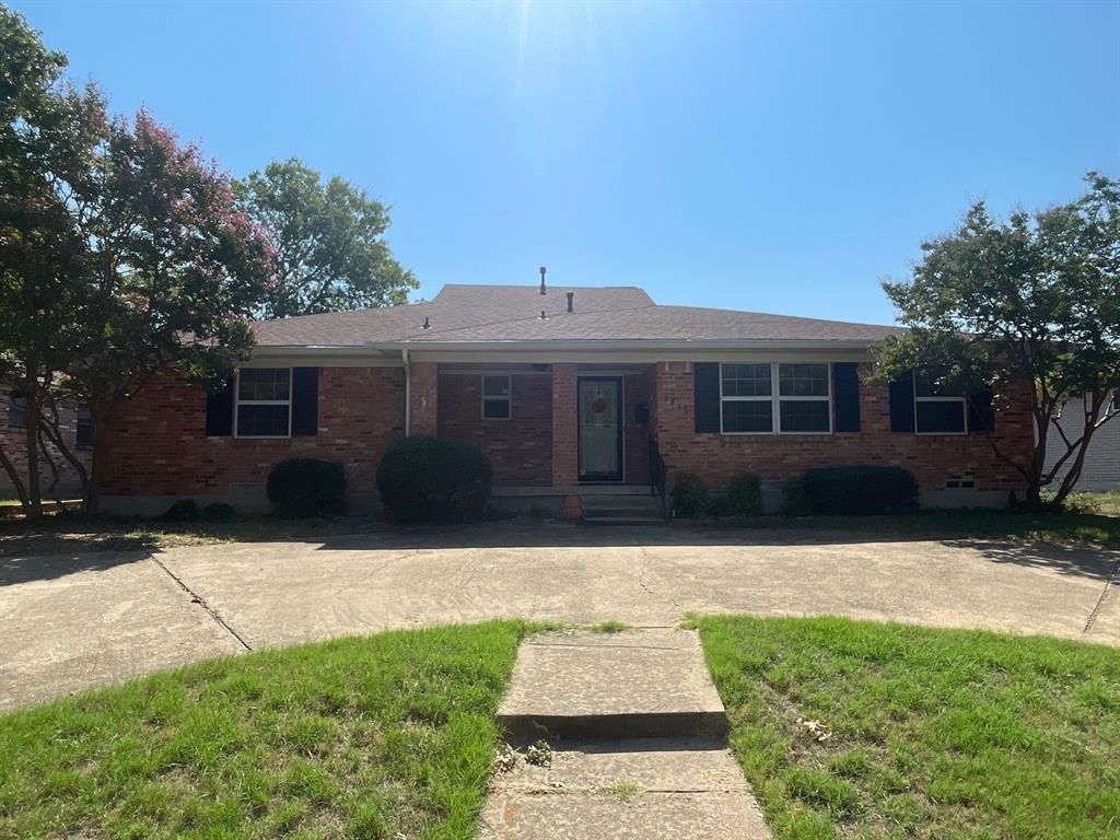 3330 Sharpview Lane