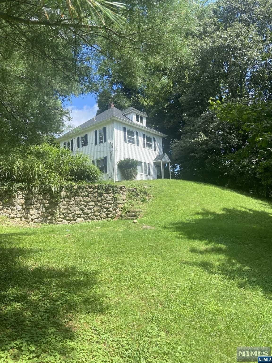 43 N Kinderkamack Road