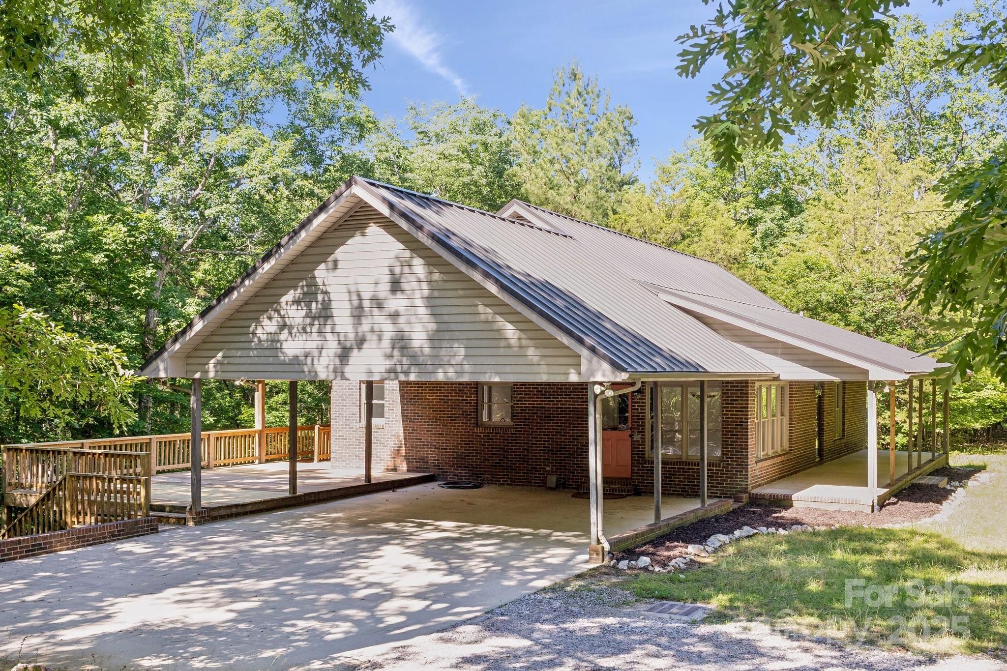 3090 Goblet Road