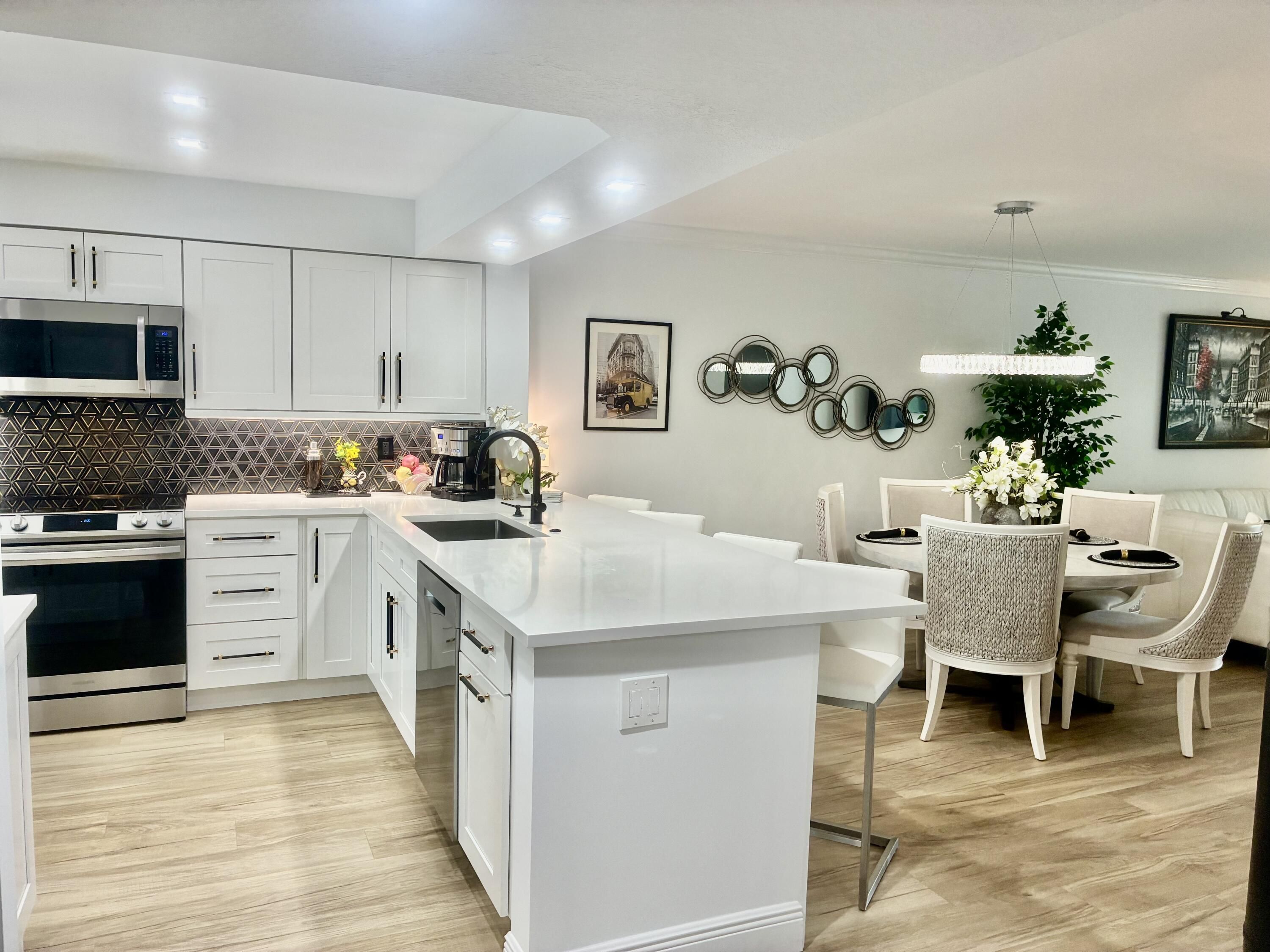 5778 Crystal Shores Drive 303