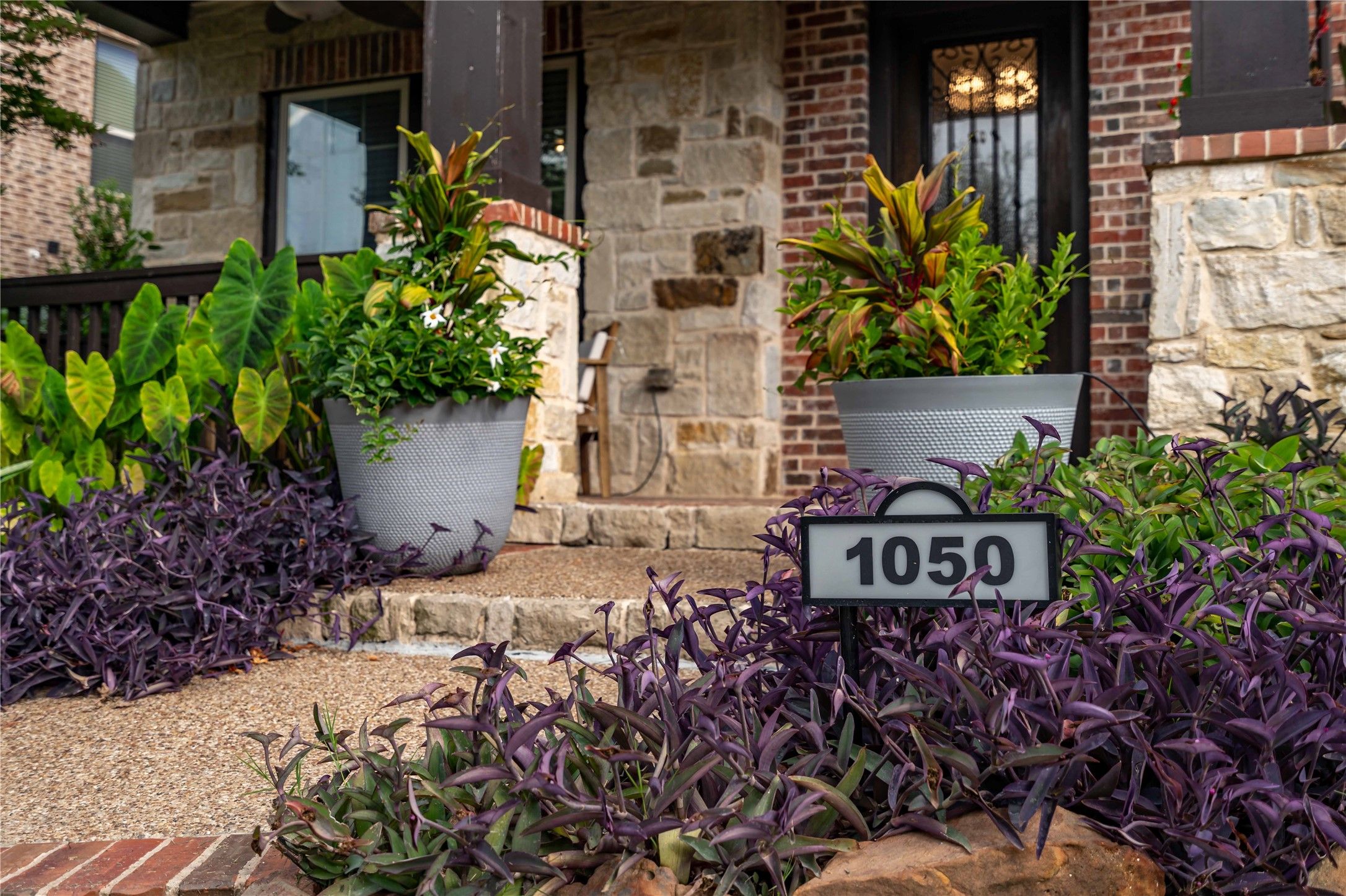 1050 Lone Ivory Trail