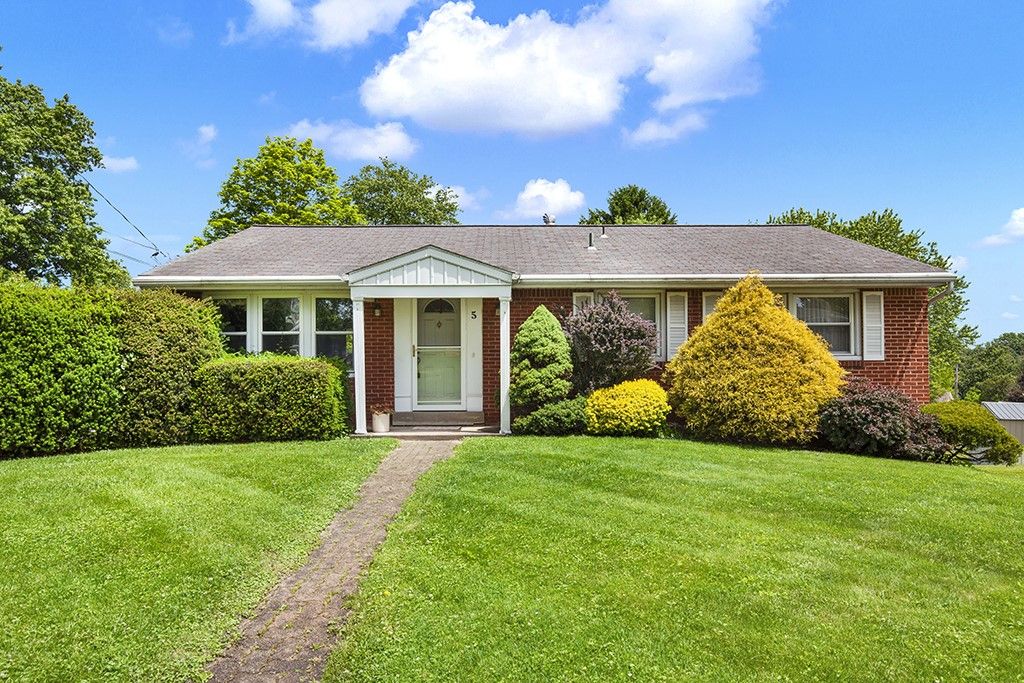 5 Shawnee Dr