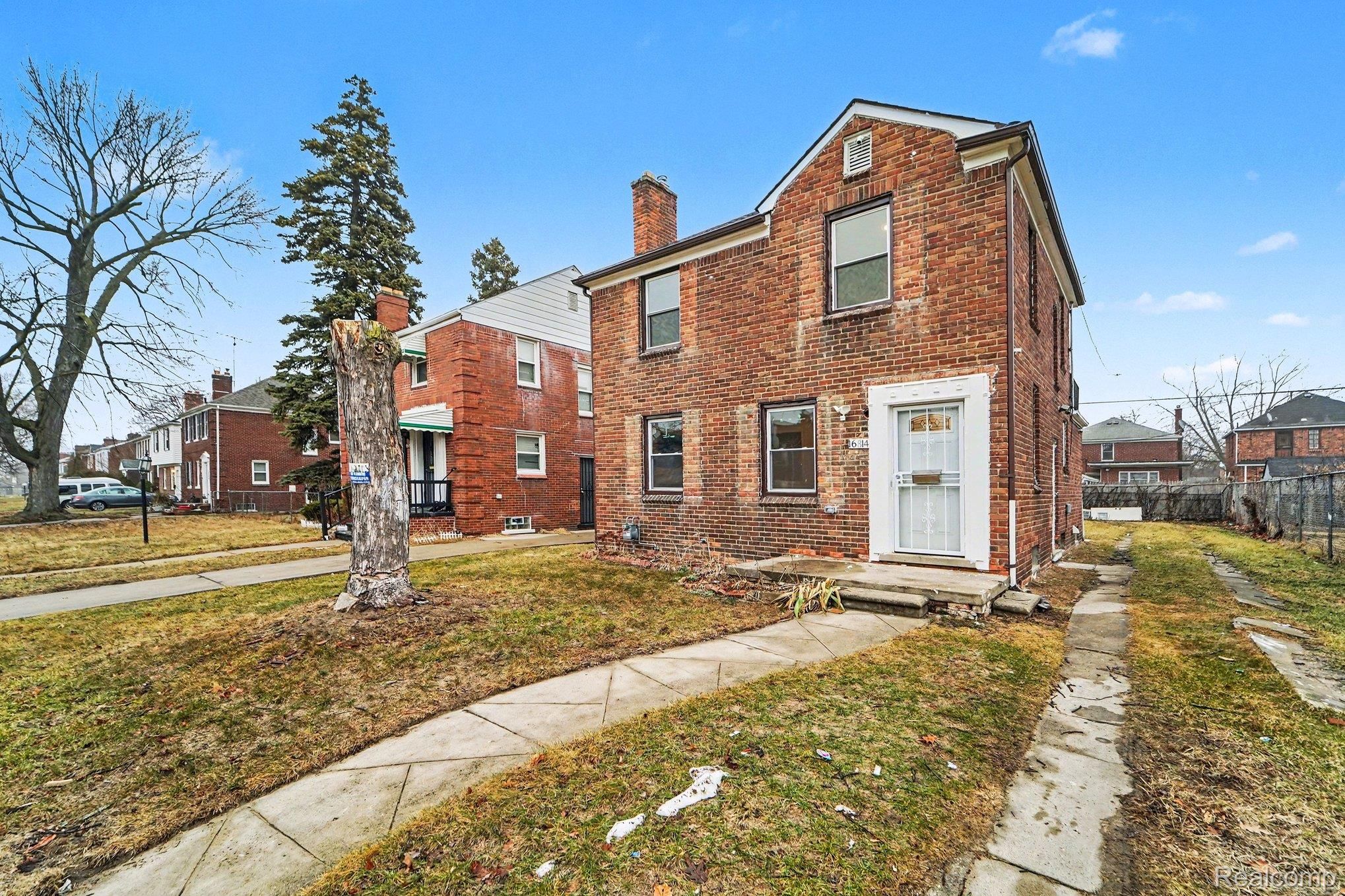 16814 Strathmoor Street