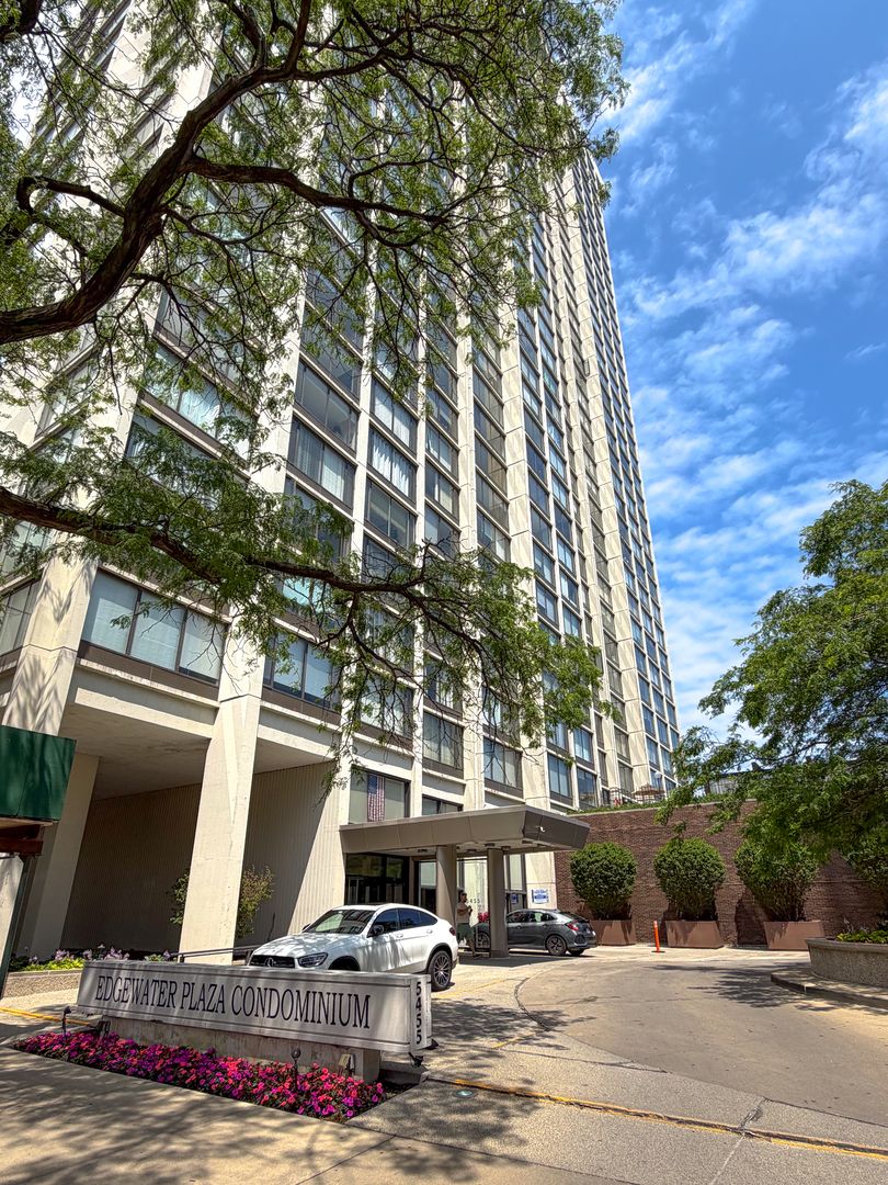 5455 N Sheridan Road 1908