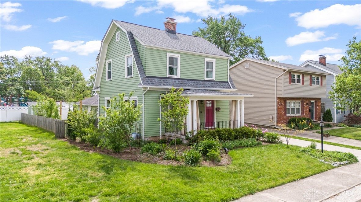 2908 Roanoke Avenue