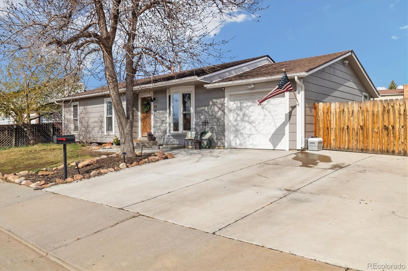1049 Lilac Street