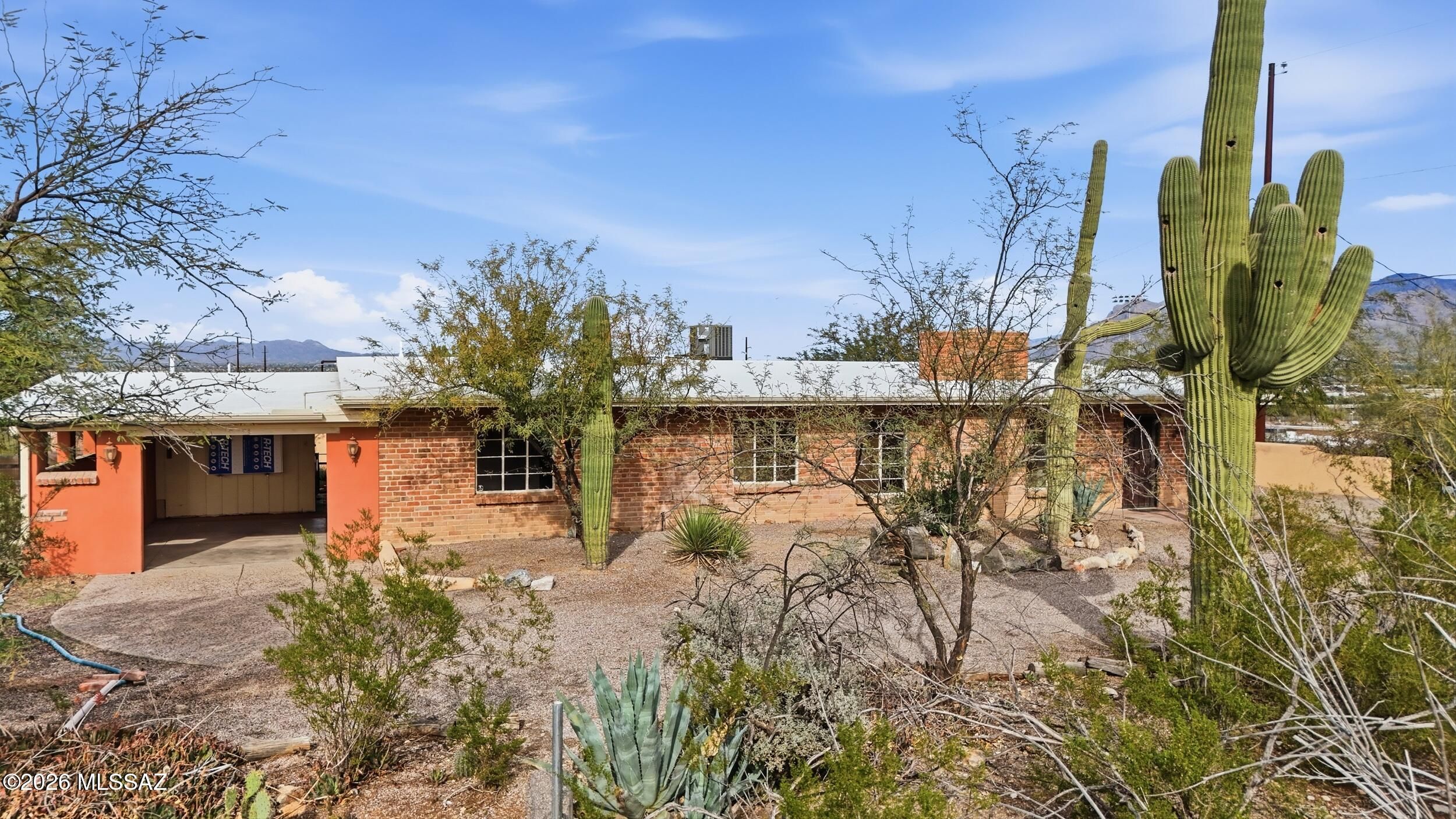 3660 W Lost Horizon Drive