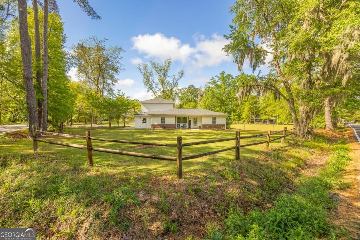 229 Golden Drive