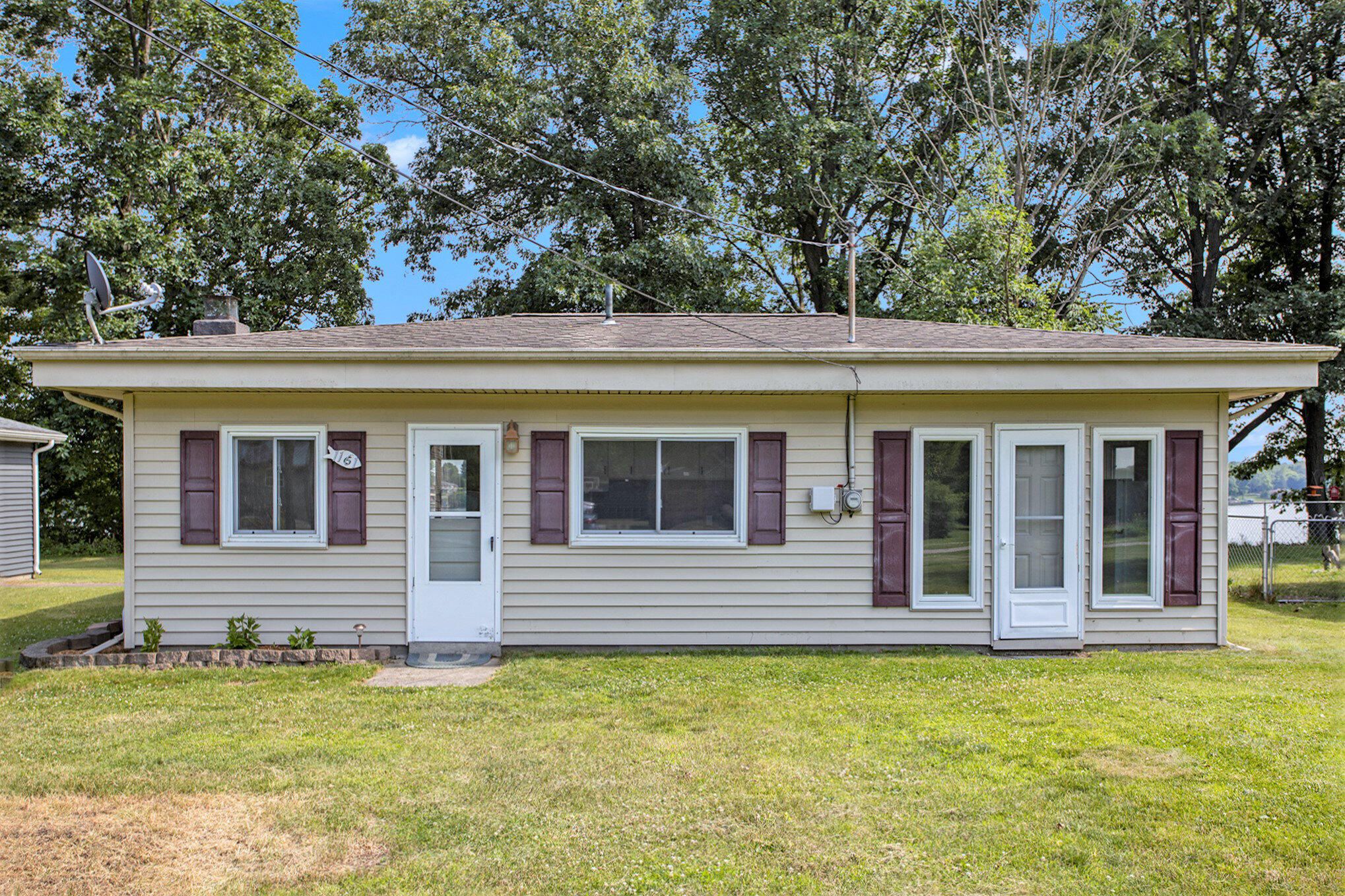 1161 Oak Grove Park