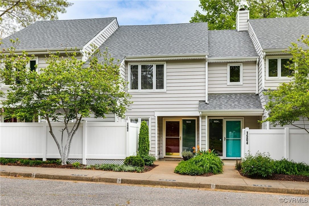 1502 Sycamore Square Drive