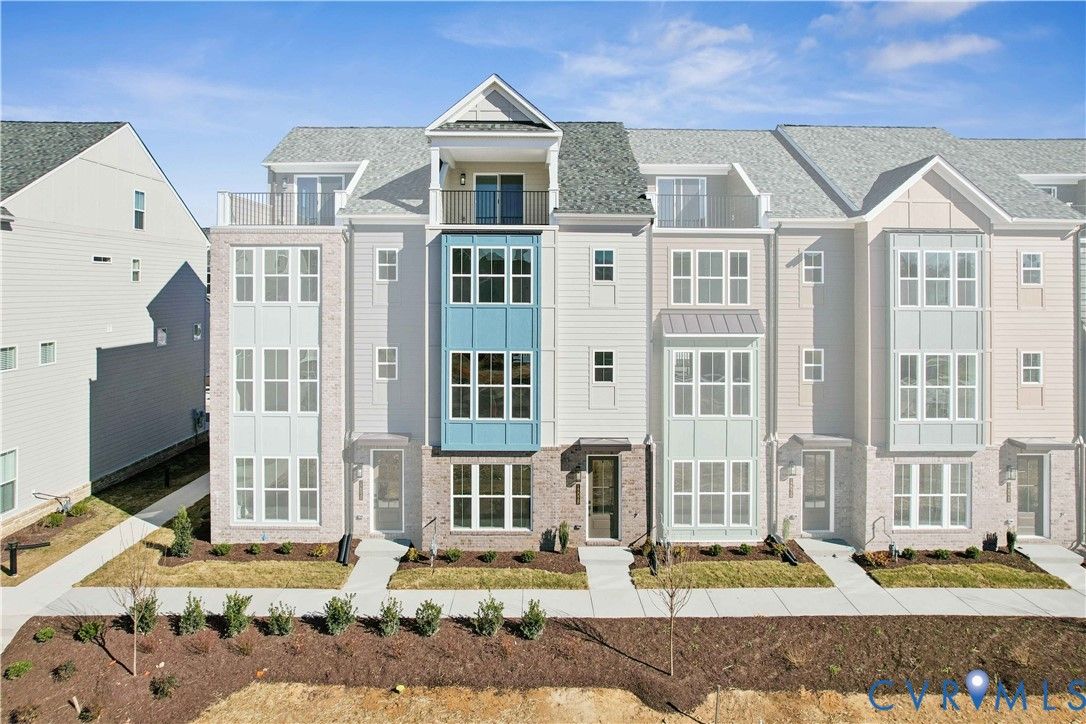 12027 Flowering Lavender Loop