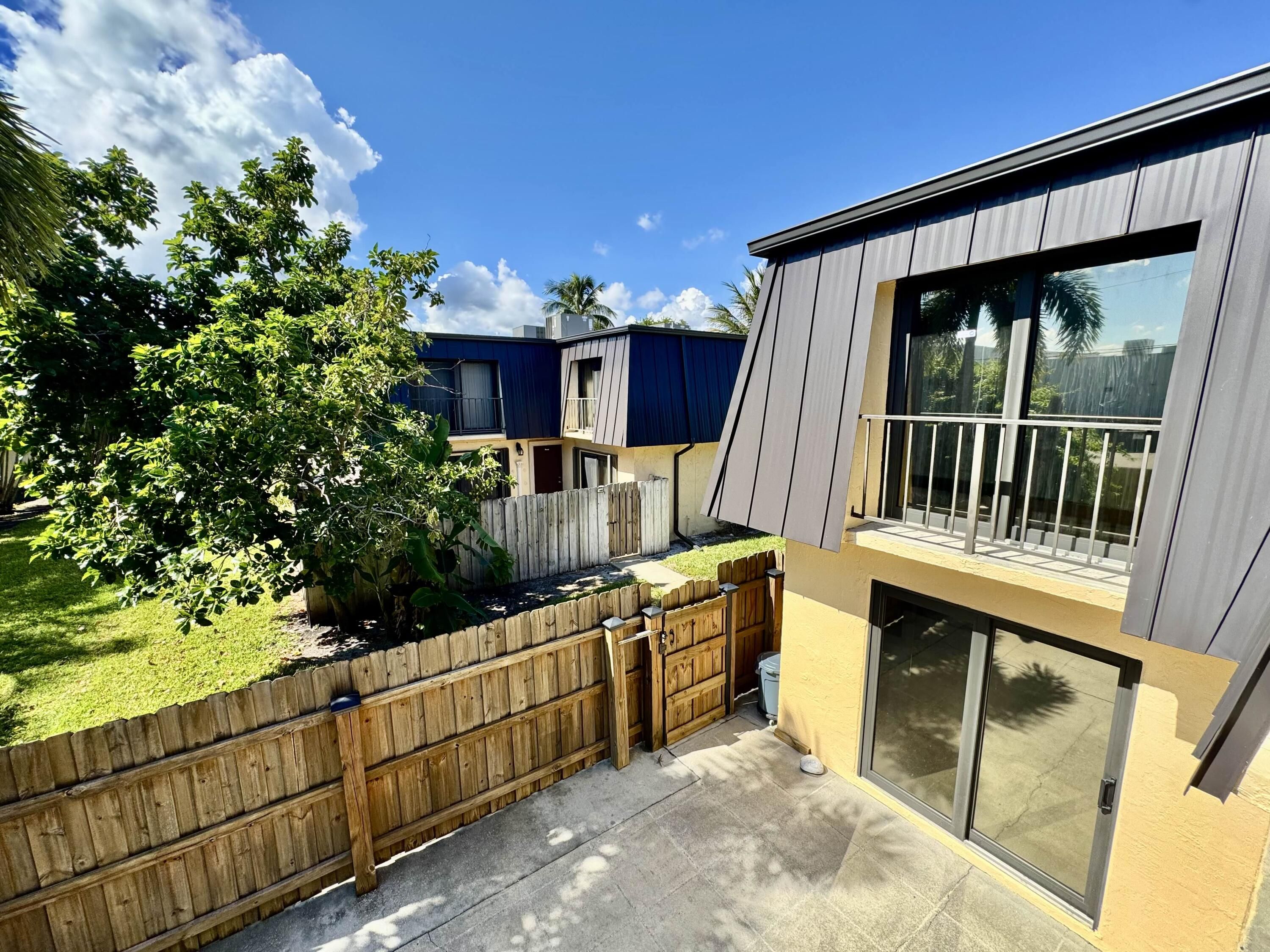 2362 Waterside Drive 2362