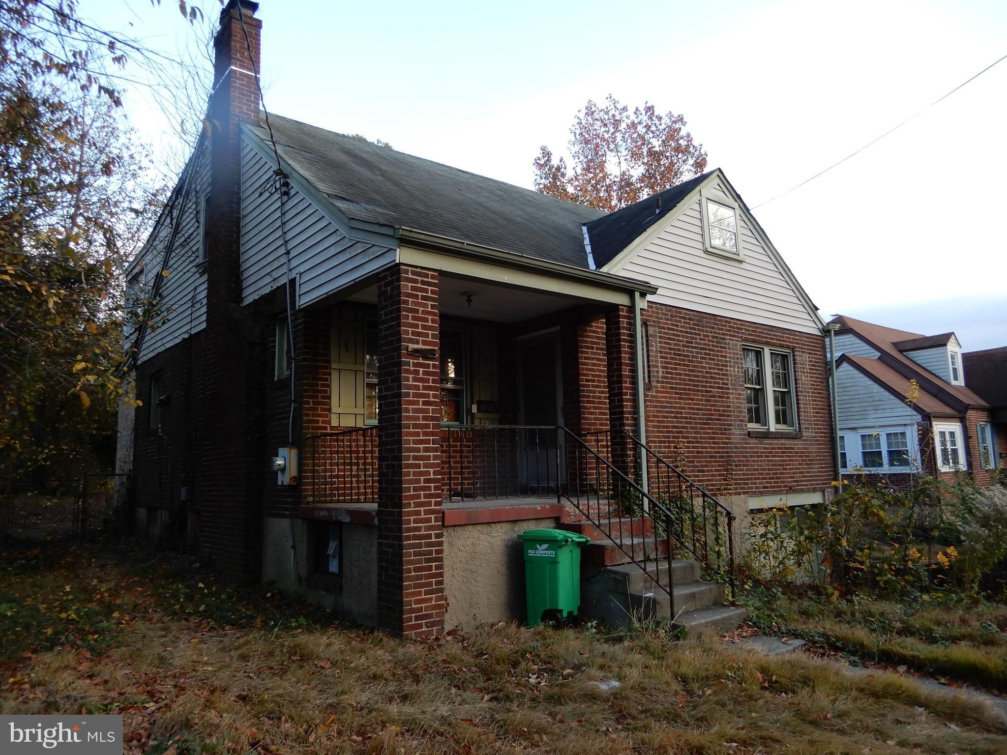 1316 Edgewick Avenue