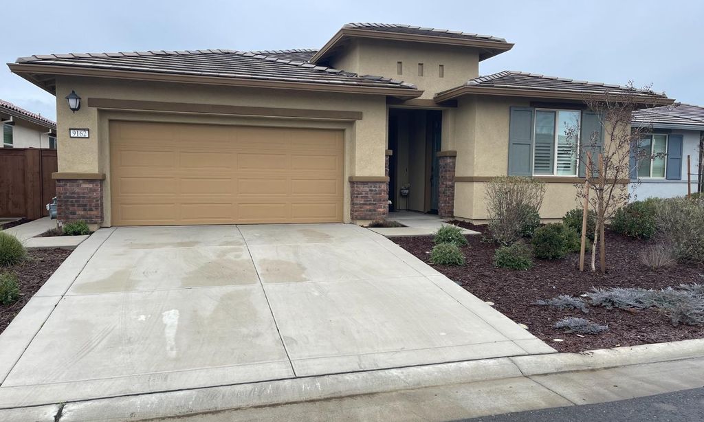 Heritage Vineyard Creek