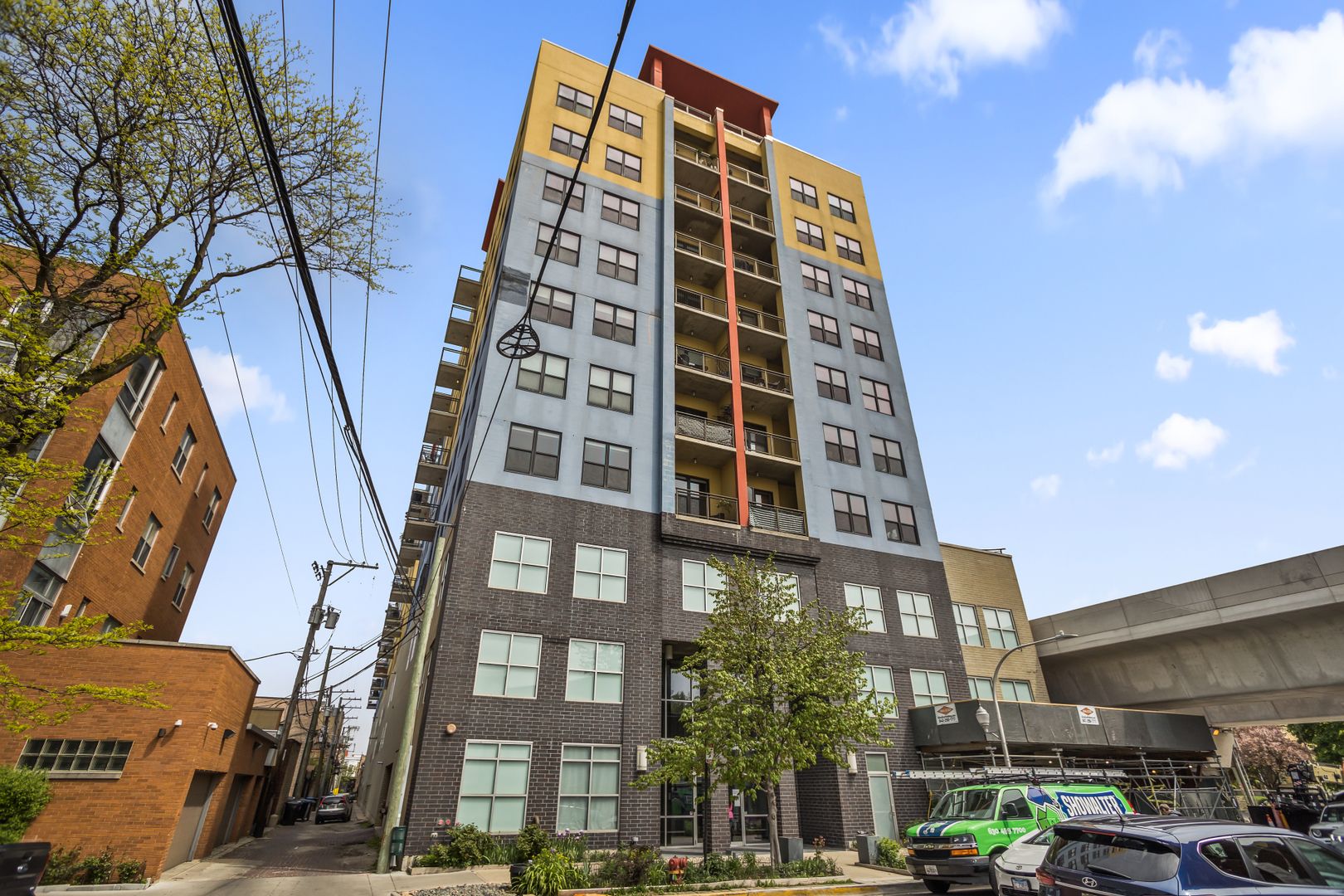 1122 W Catalpa Avenue 706