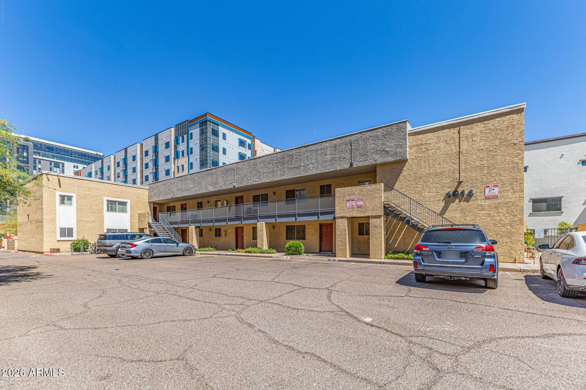 1014 E Spence Avenue 208