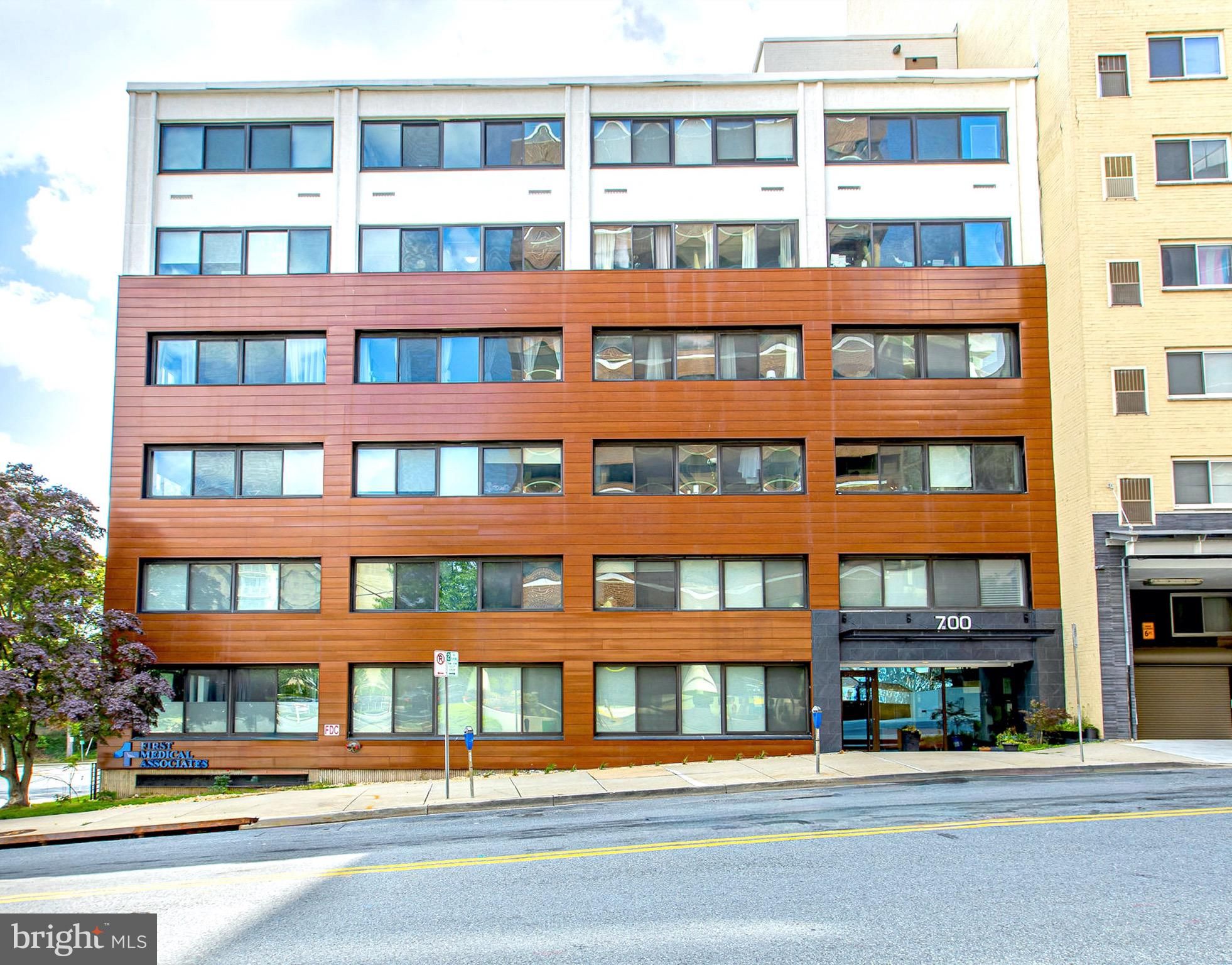 700 Roeder Road 105