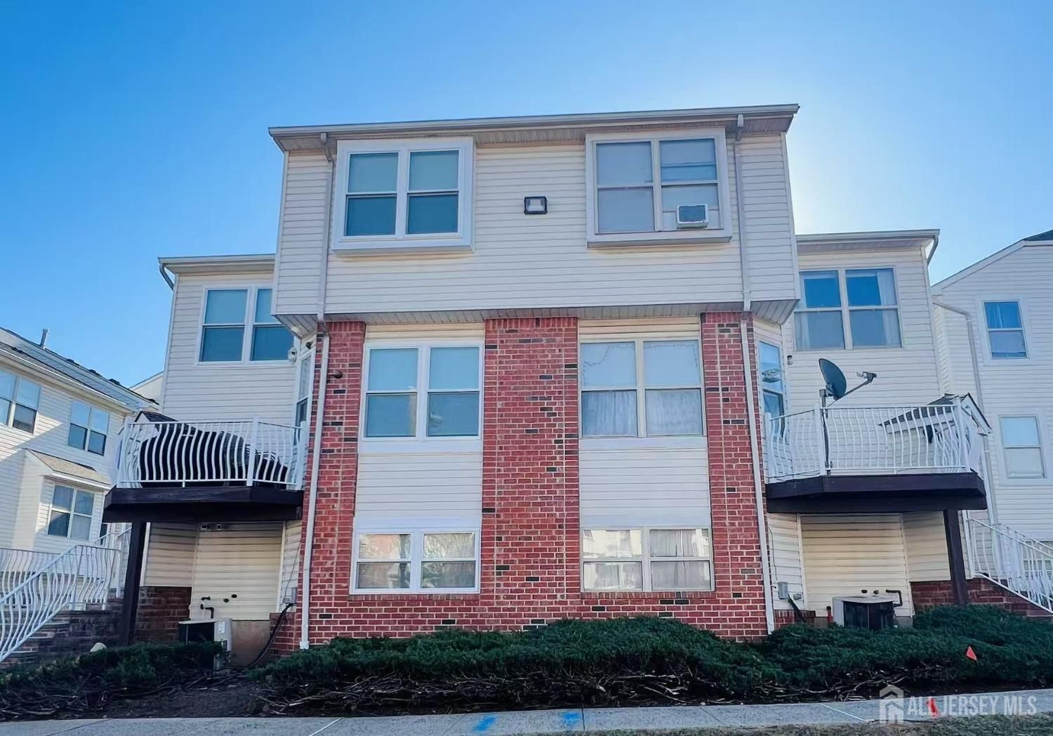 778 Harbortown Boulevard