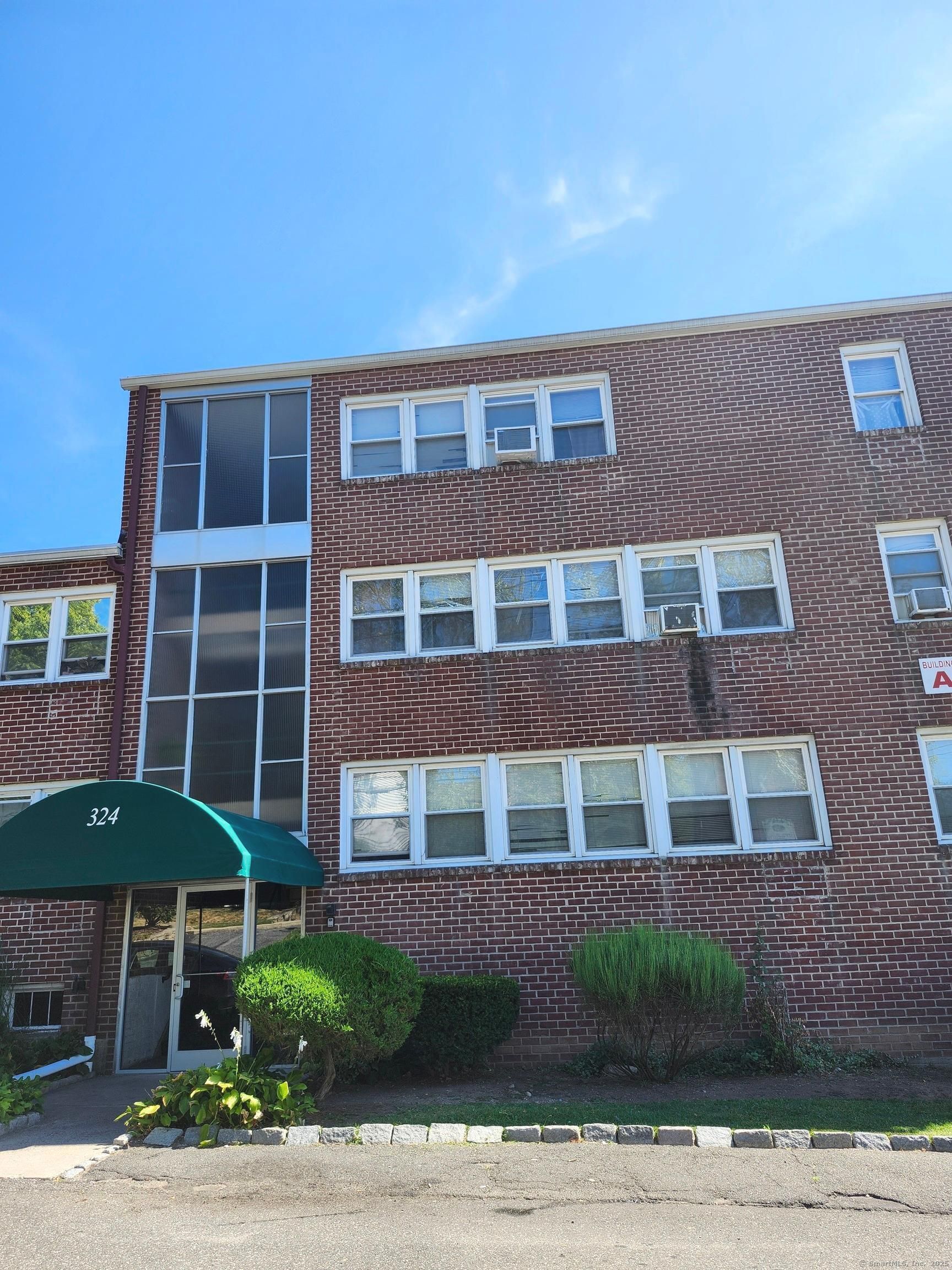 324 Strawberry Hill Avenue APT B208
