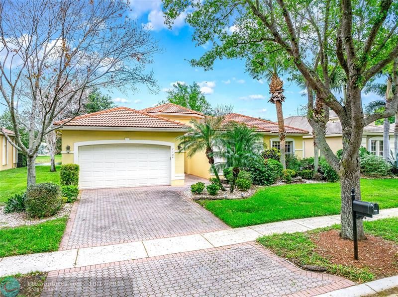 7104 Corning Cir