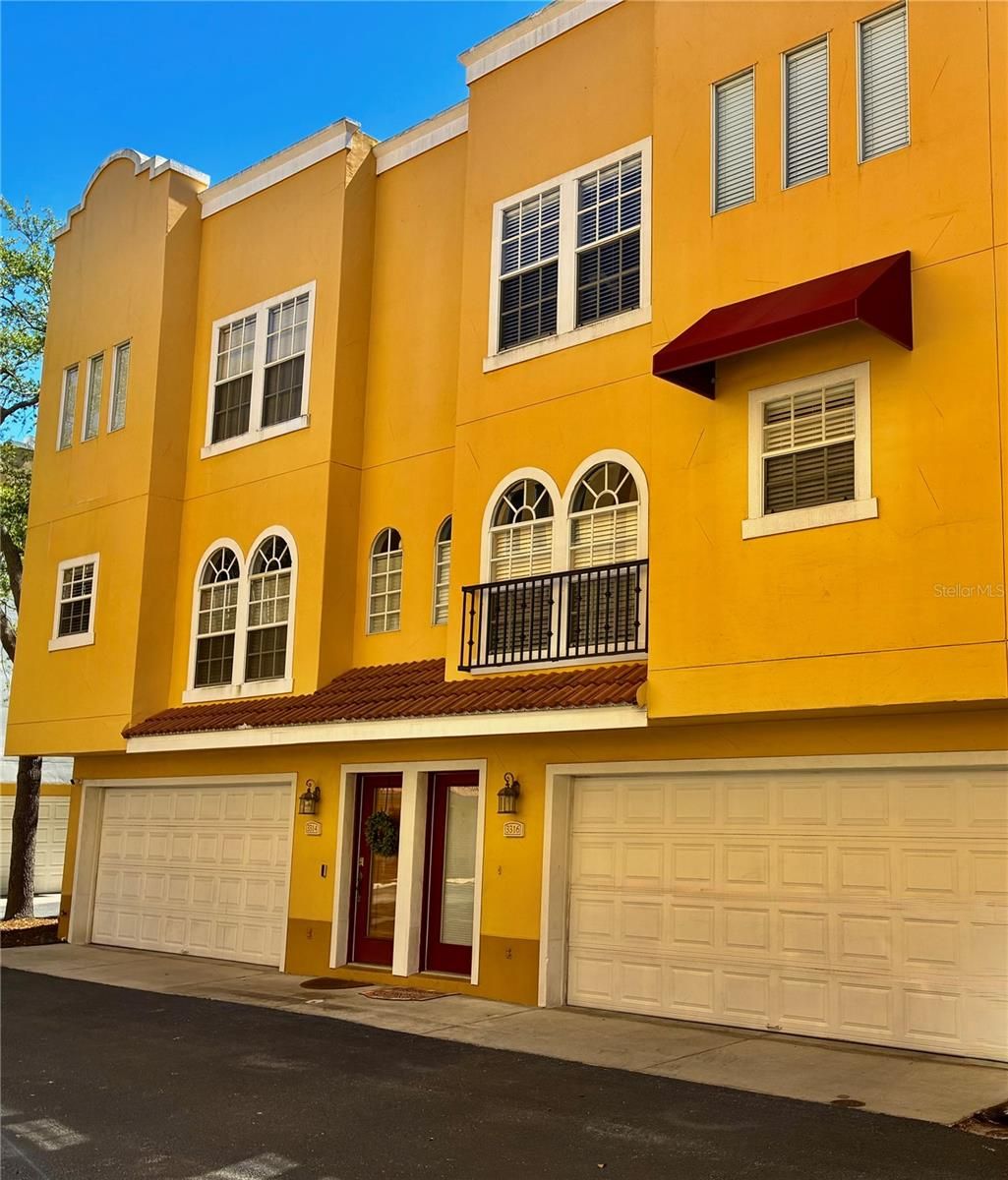 3316 Las Campos Place