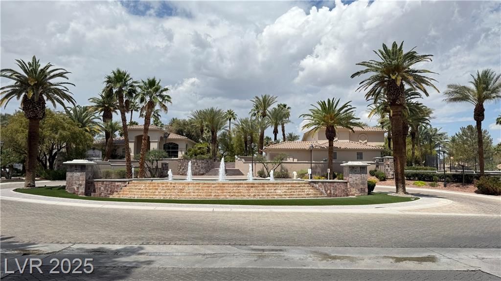 2050 West Warm Springs Road 4211