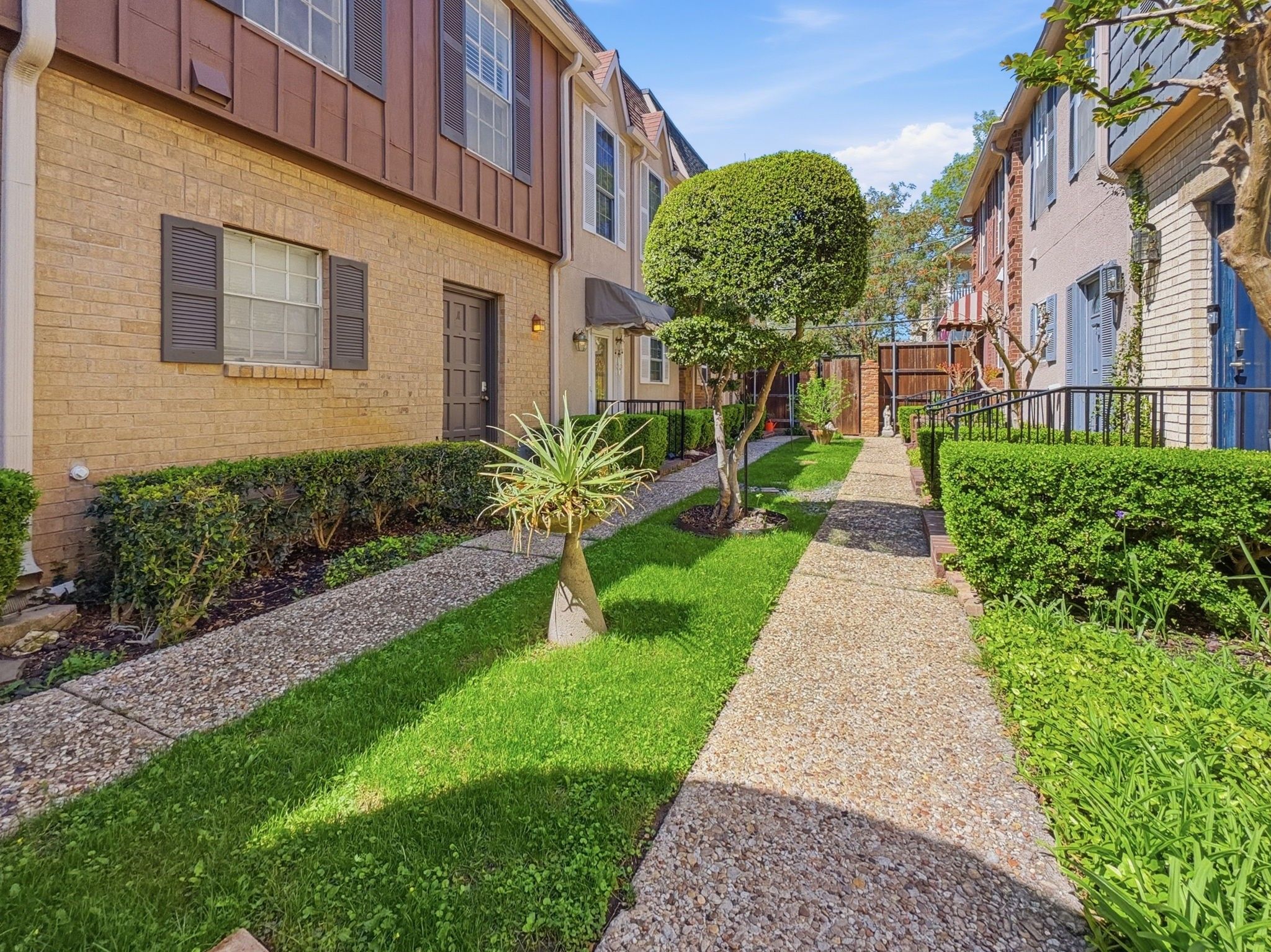 2727 Shelby Avenue N