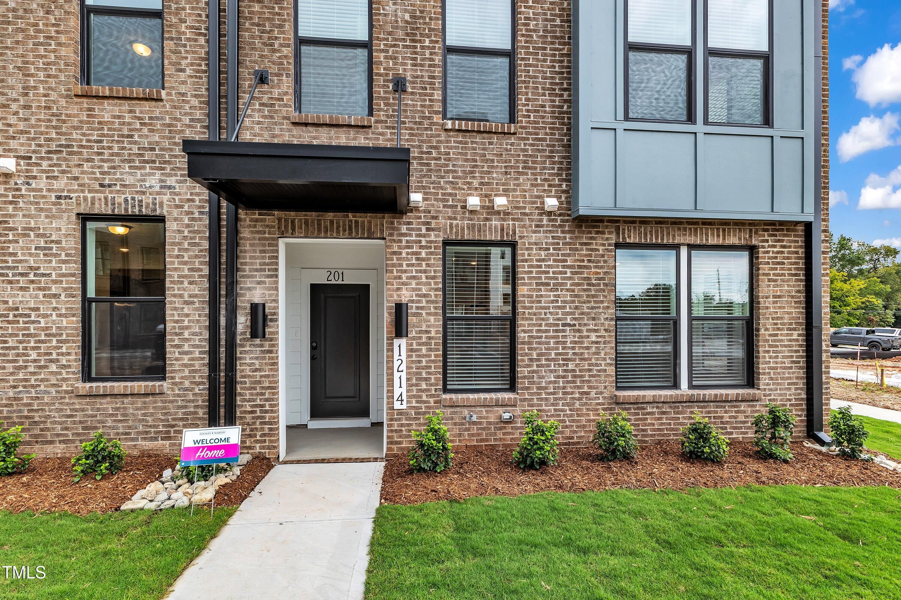 1239 Shaw View Alley 101
