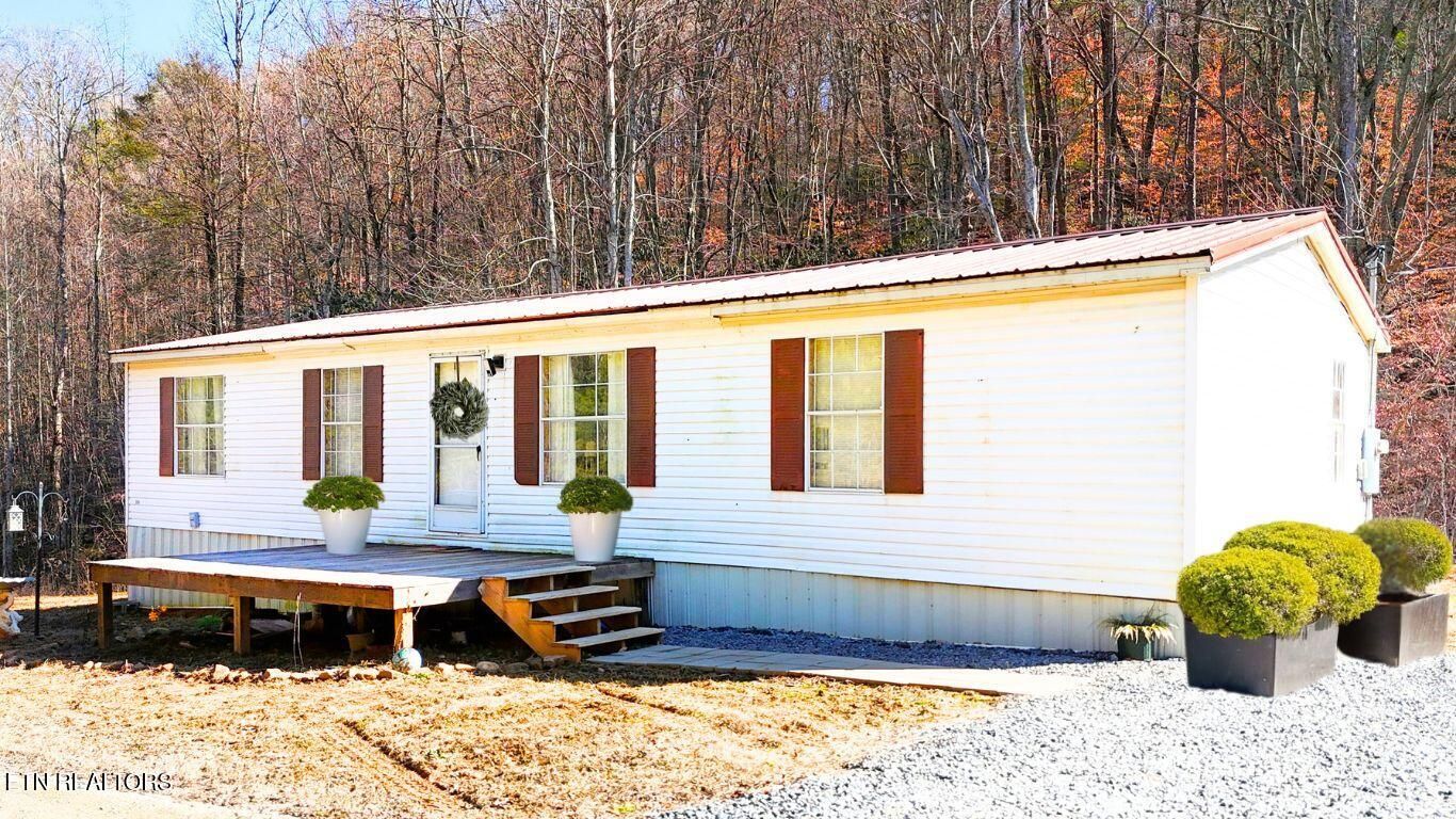 1290 Bluets Road