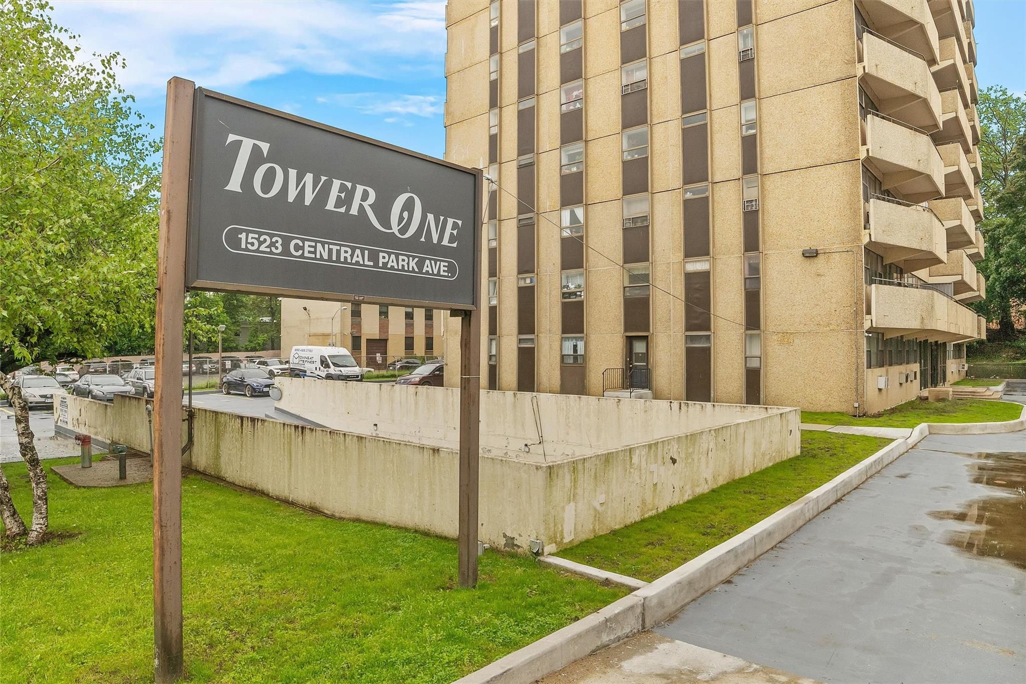 1523 Central Park Avenue 14C