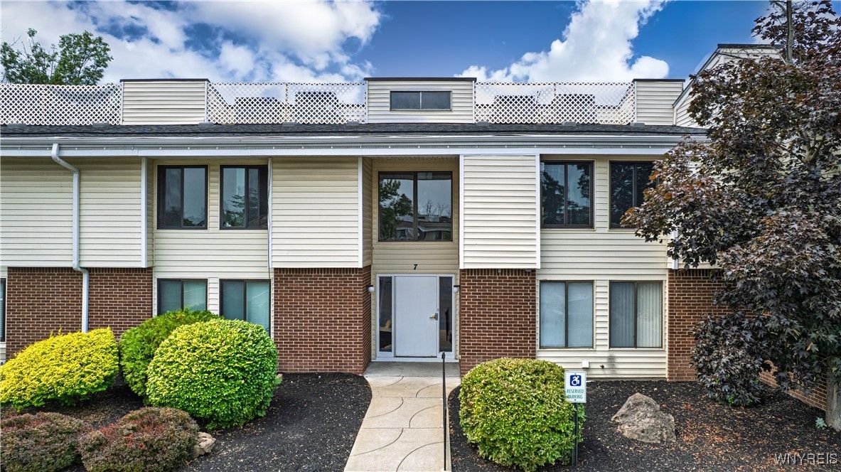 7 Southcreek Court D