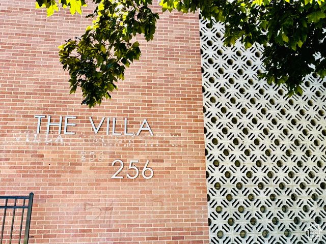 256 E Helm Ave 22