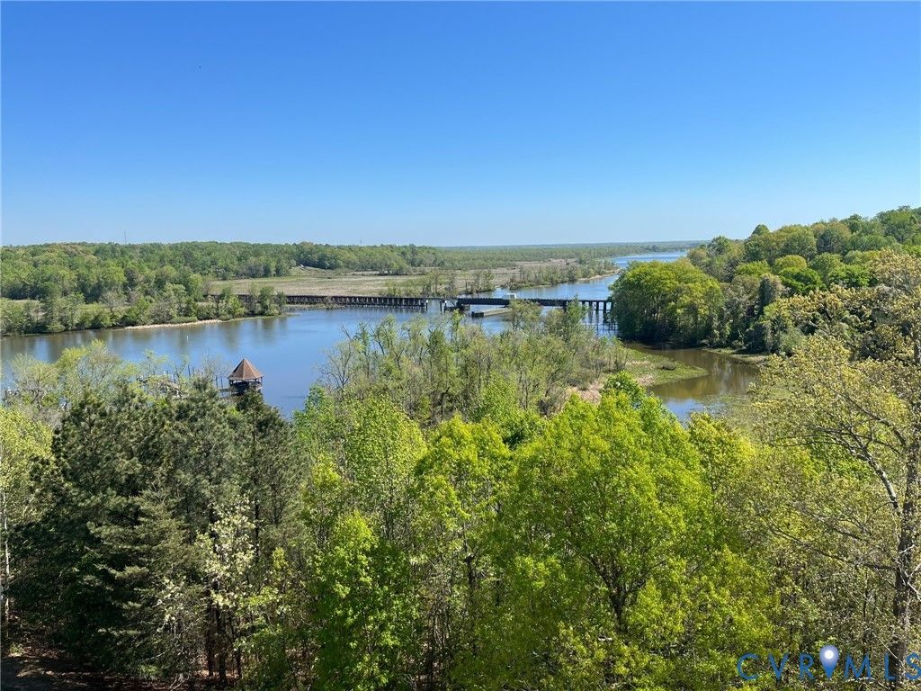 301 Beacon Ridge Drive 804